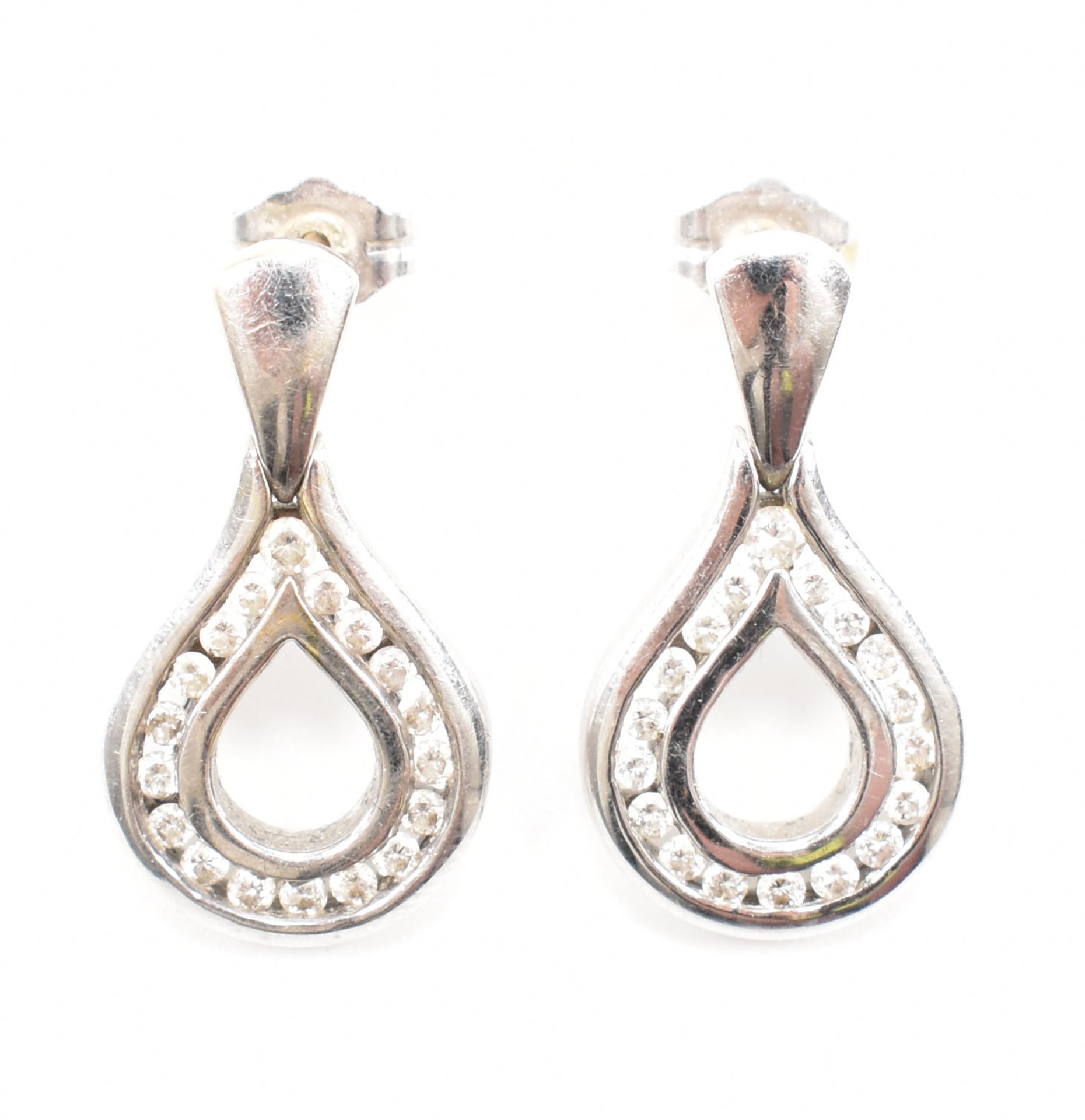 PAIR OF HALLMARKED 18CT WHITE GOLD & DIAMOND EARRINGS