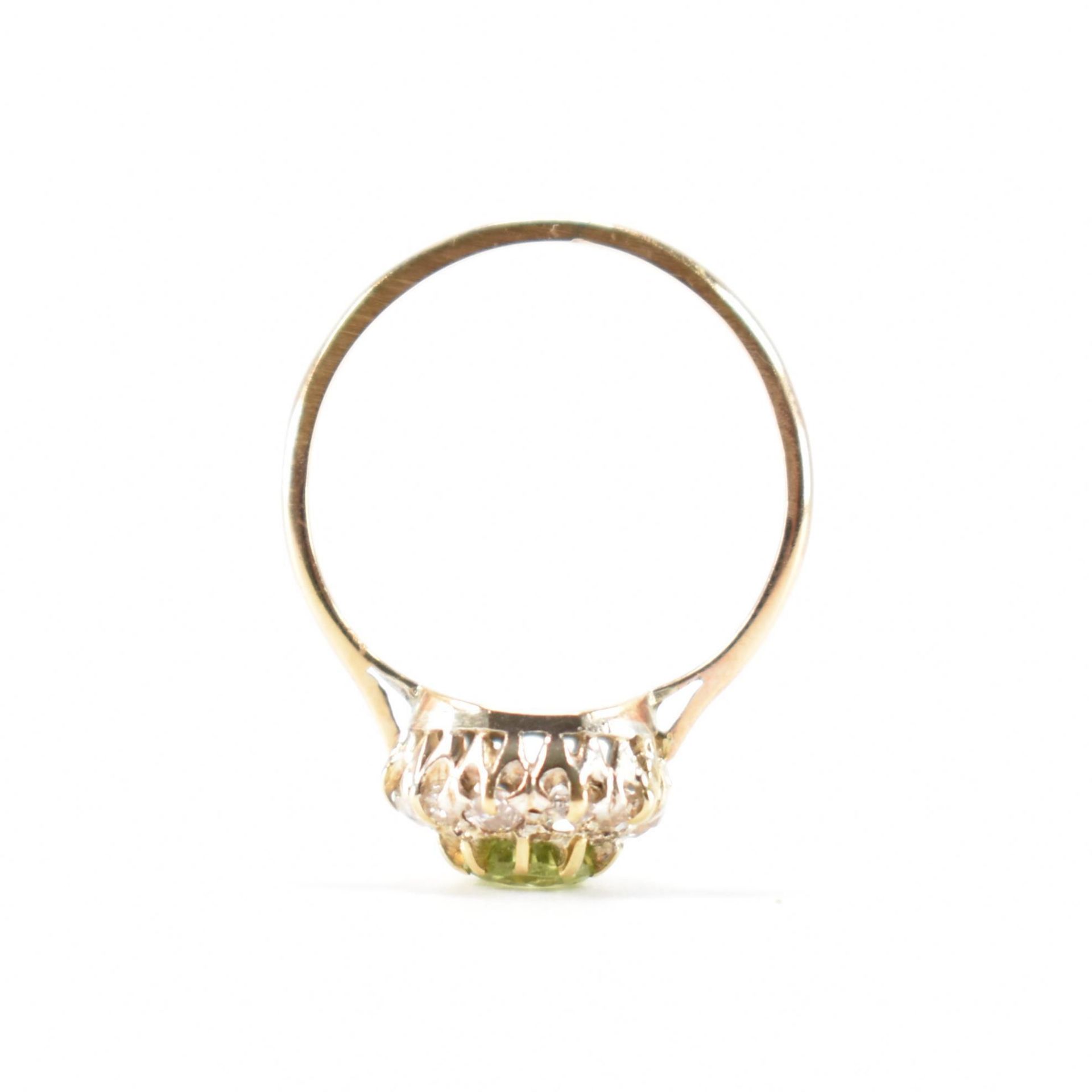 VINTAGE GOLD PERIDOT & DIAMOND RING - Image 5 of 6