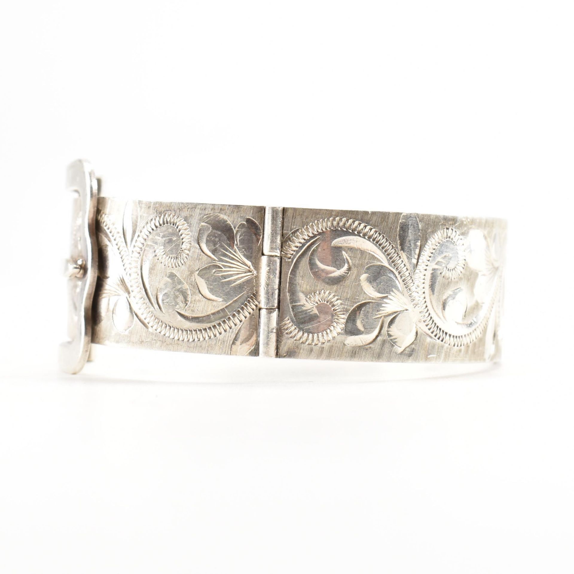 HALLMARKED SILVER HINGED BUCKLE BRACELET - Image 4 of 7