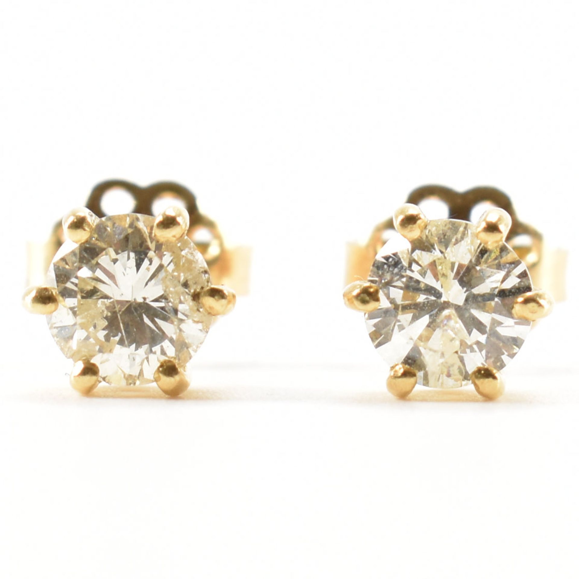 HALLMARKED 18CT GOLD & DIAMOND SCREW BACK STUD EARRINGS