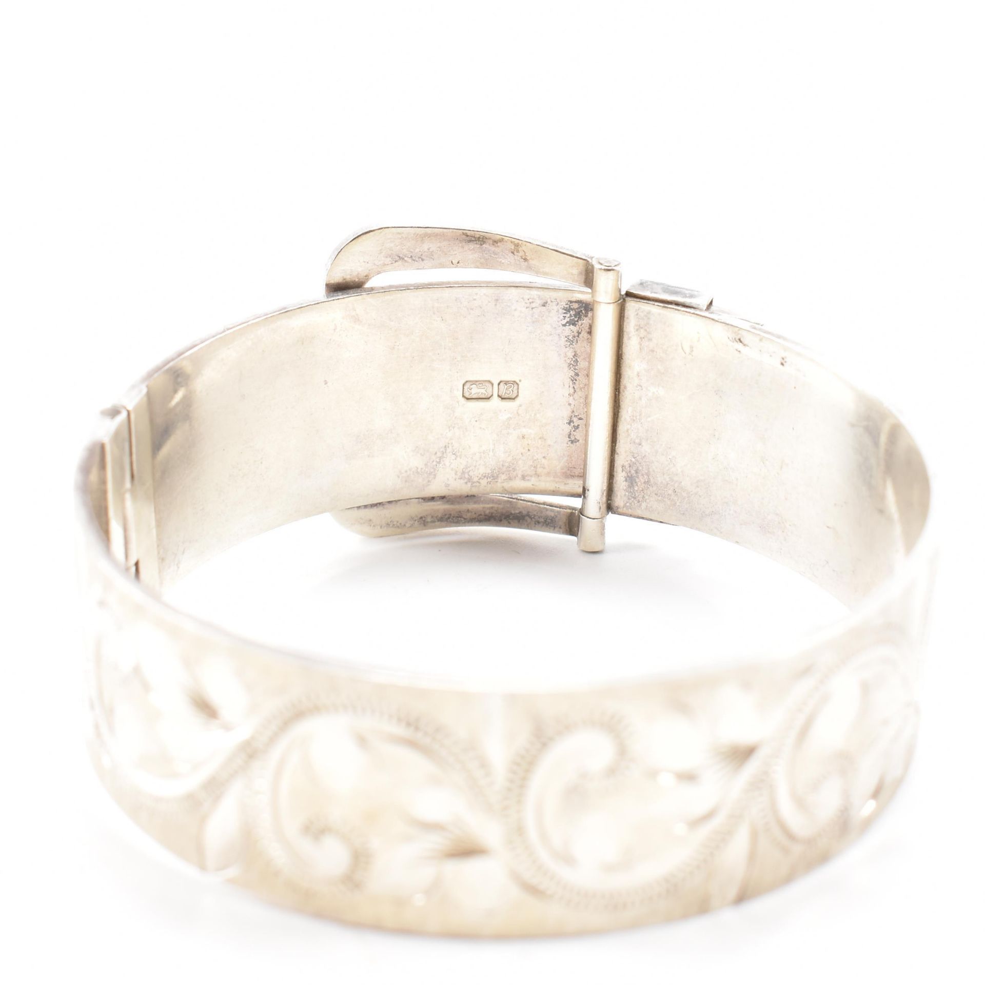 HALLMARKED SILVER HINGED BUCKLE BRACELET - Image 7 of 7