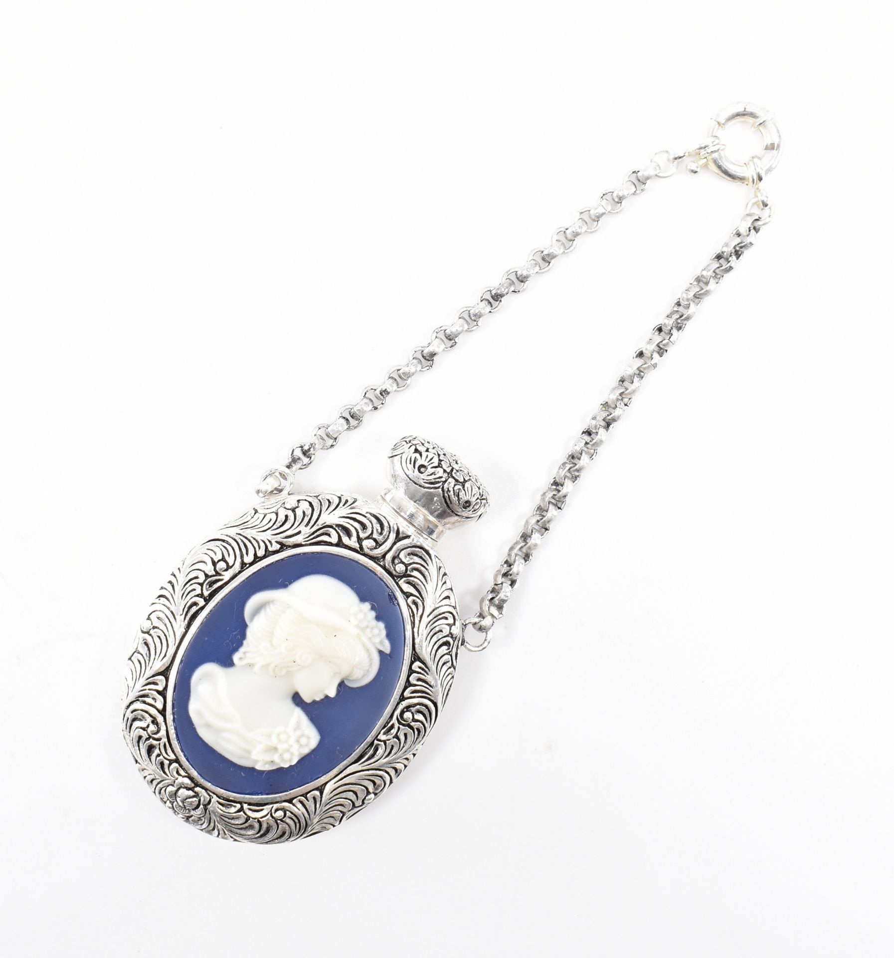 800 SILVER VICTORIAN STYLE CAMEO SET PERFUME BOTTLE