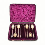 A SET OF SIX VICTORIAN HALLMARKED SILVER TEASPOONS & A PAIR OF SUGAR TONGS