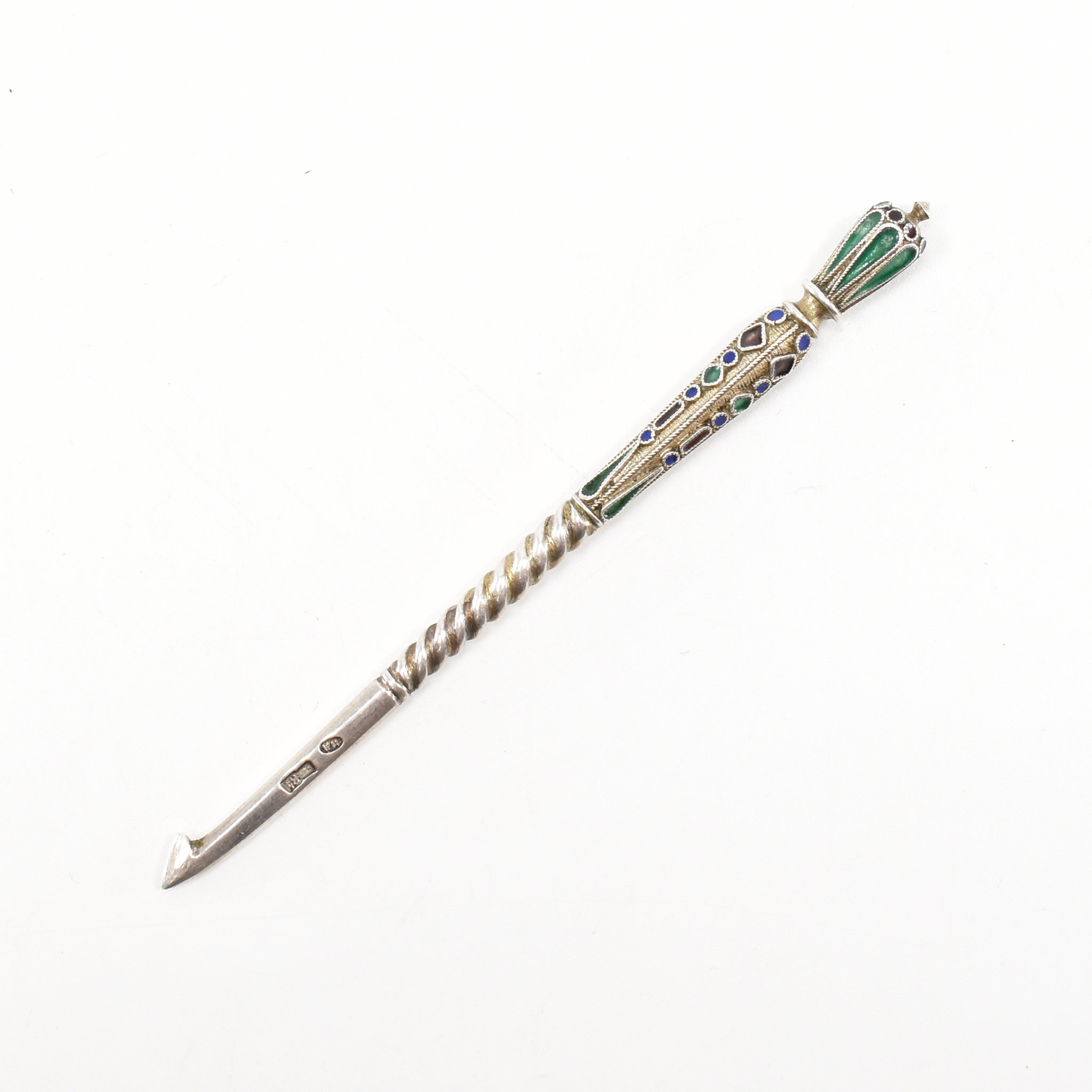 IMPERIAL RUSSIAN ENAMEL CROCHET HOOK