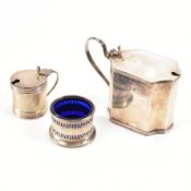 ASSORTED HALLMARKED SILVER & BLUE GLASS LINED CONDIMENTS