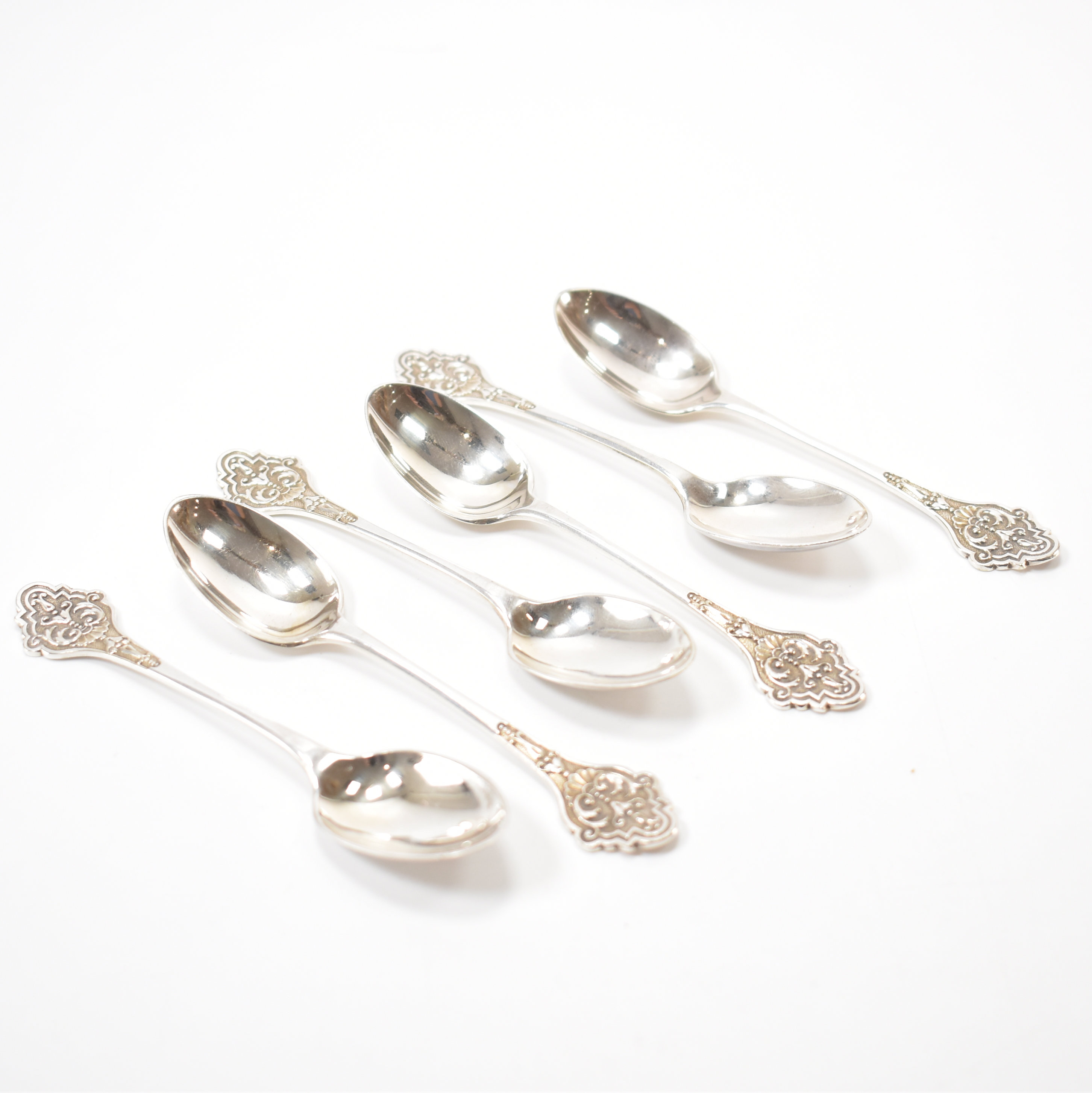 SIX VICTORIAN THOMAS PRIME SILVER PLATED TEA SPOONS