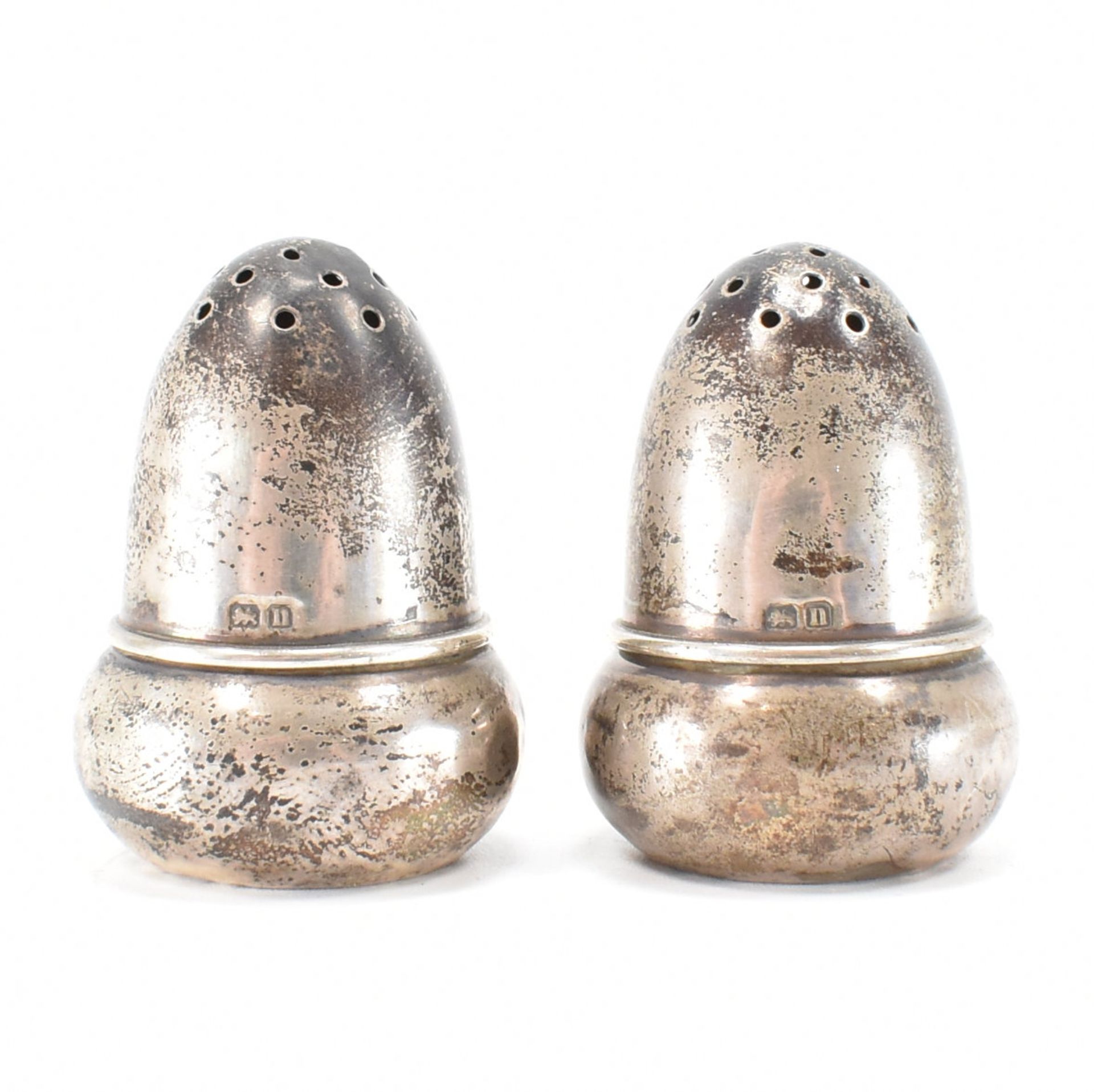PAIR OF ANTIQUE SILVER HALLMARKED ACORN CONDIMENTS - Image 3 of 5