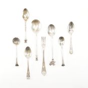 ASSORTED 20TH CENTURY SILVER HALLMARKED SPOONS