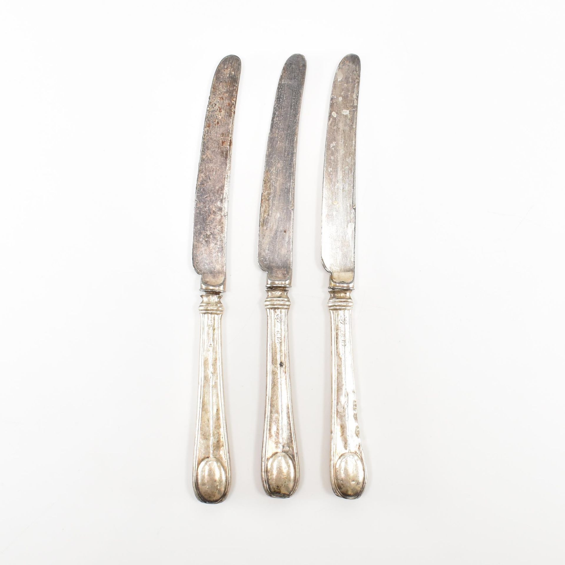 AN ASSORTMENT OF SILVER HALLMARKED FLATWARE - Image 4 of 9