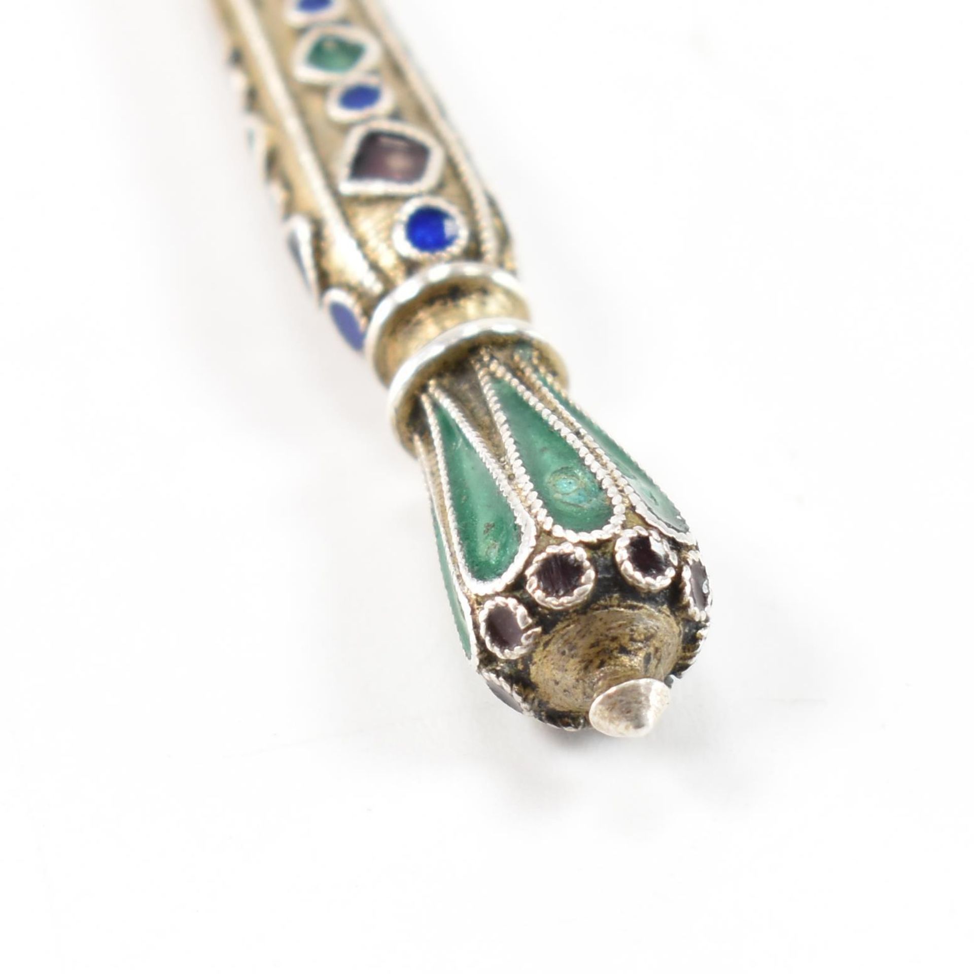 IMPERIAL RUSSIAN ENAMEL CROCHET HOOK - Image 6 of 6