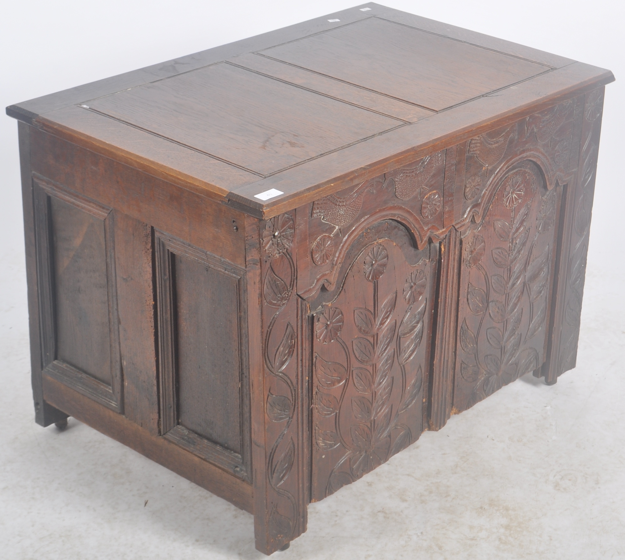 LARGE 18TH CENTURY CARVED OAK COFFER CHEST - Image 2 of 7