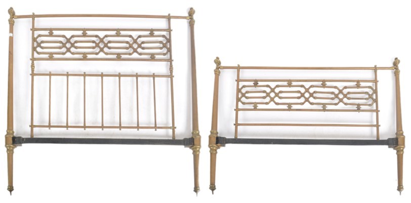 19TH CENTURY VICTORIAN ARCHITECTURAL BRASS BED