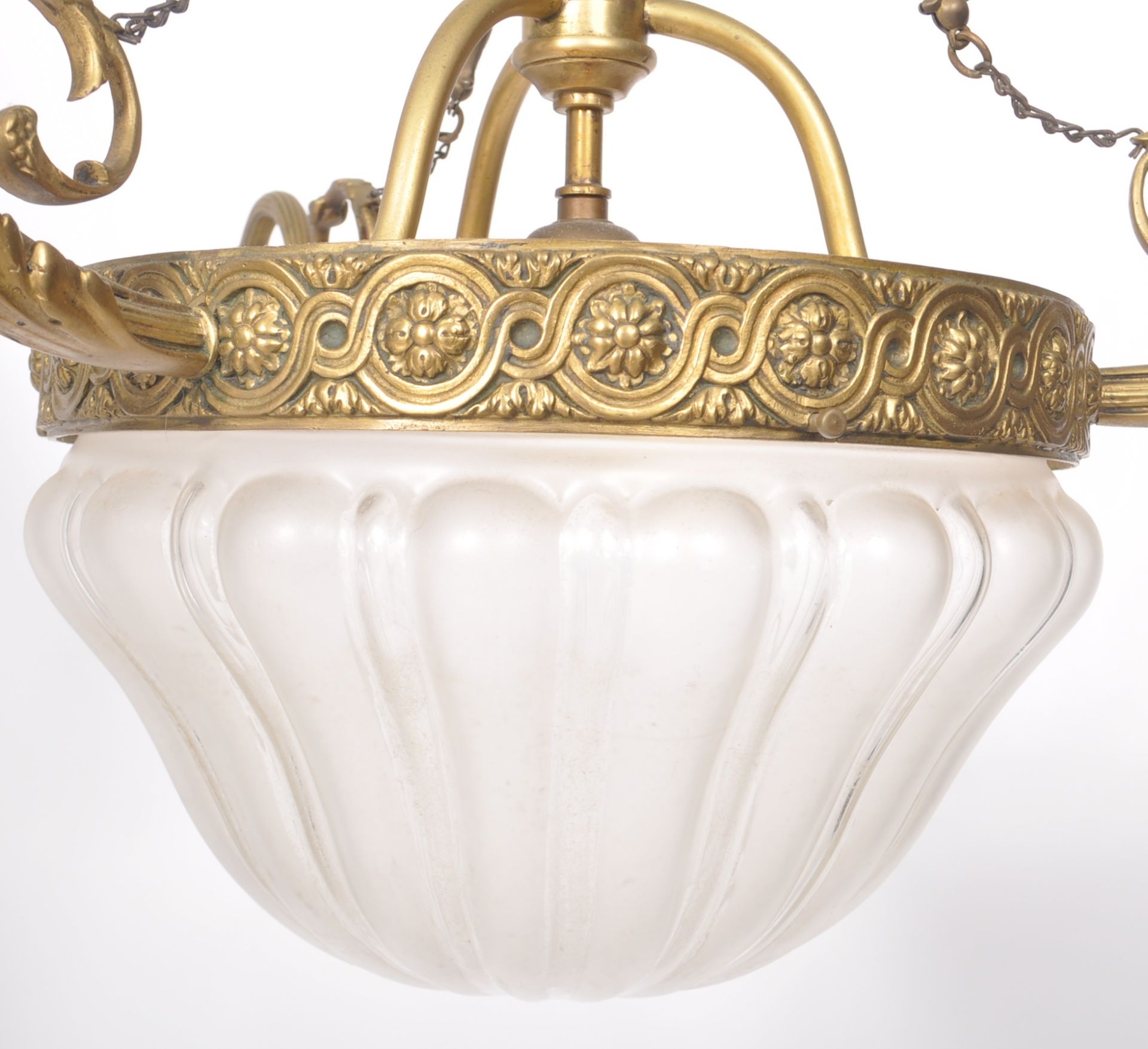 20TH CENTURY BRASS AND FROSTED GLASS HANGING CHANDELIER - Bild 5 aus 6