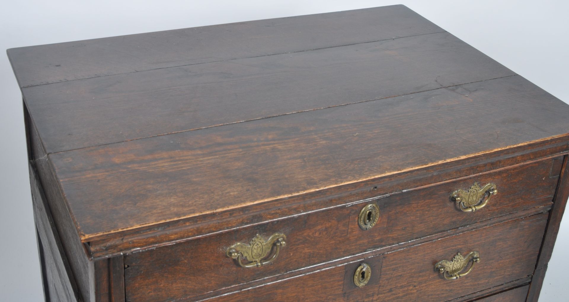 17TH CENTURY OAK & ELM COMMONWEALTH CHEST OF DRAWERS - Image 3 of 9
