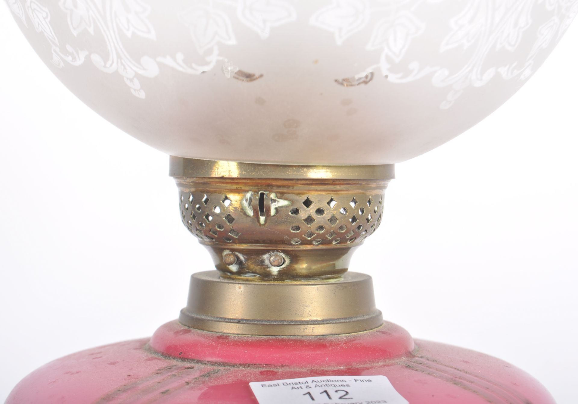 19TH CENTURY VICTORIAN NEOCLASSICAL OIL LAMP - Image 4 of 8