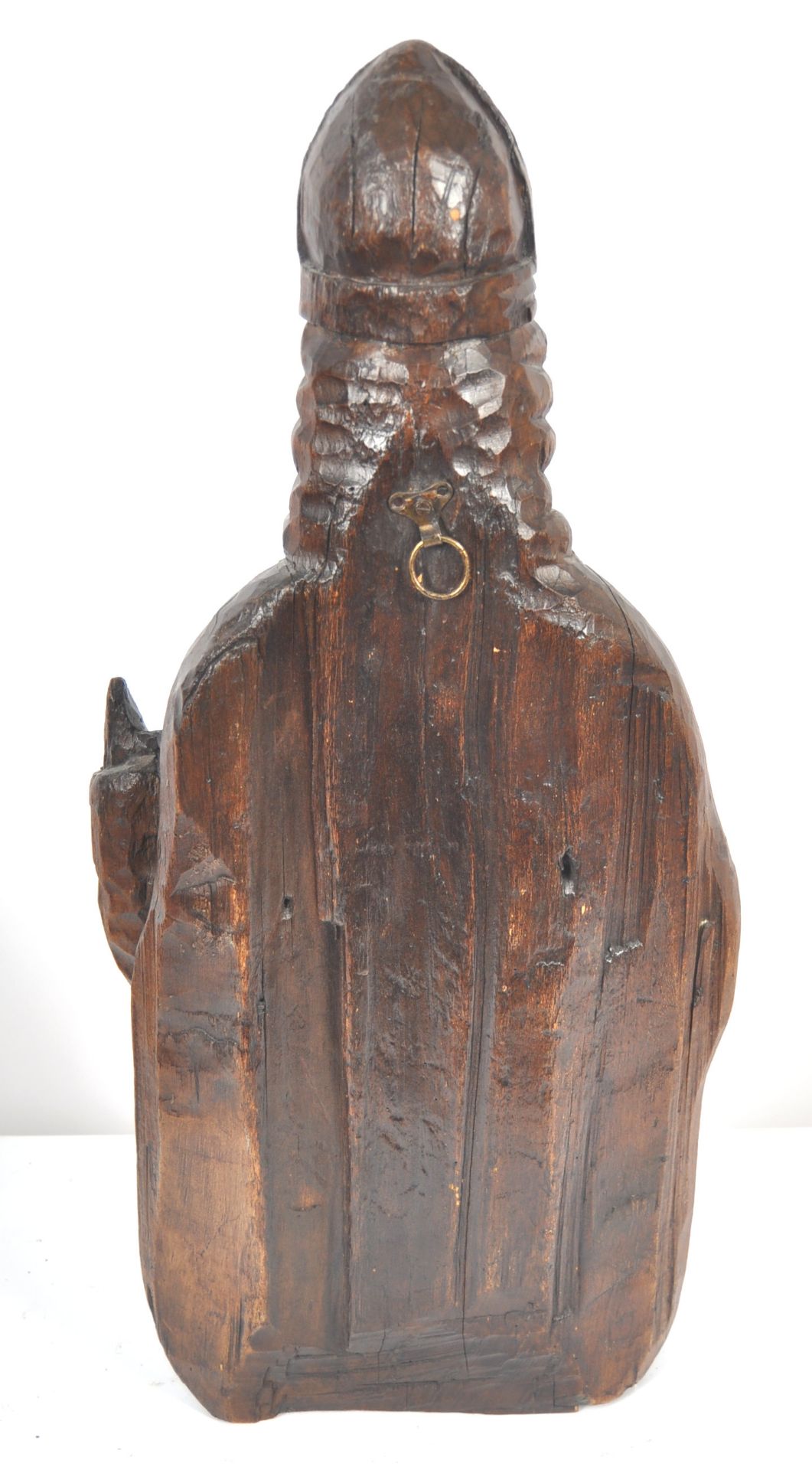 19TH CENTURY OAK CARVED RELGIOUS FIGURE - Image 4 of 5