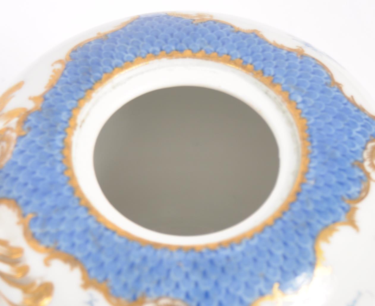 19TH CENTURY MEISSEN BLUE & WHITE PORCELAIN TEA SET - Image 15 of 18