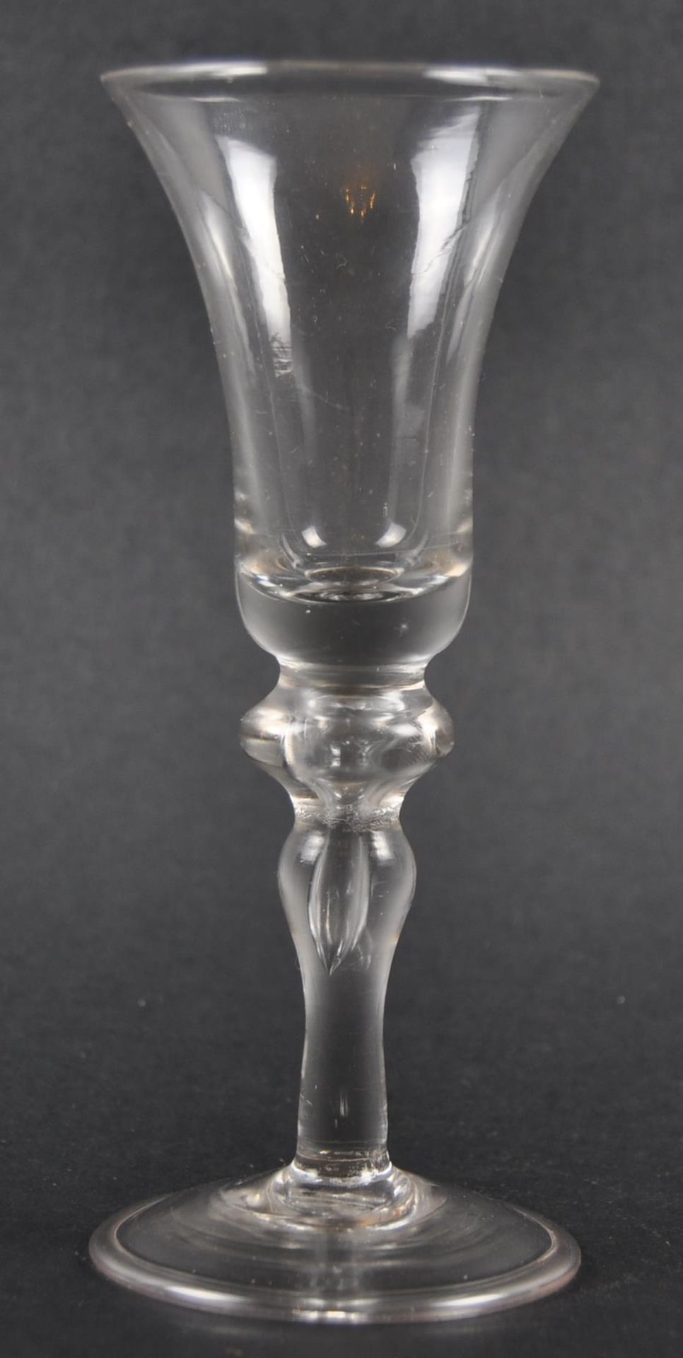 18TH CENTURY GEORGE III BALUSTER STEM WINE GLASS - Image 2 of 5