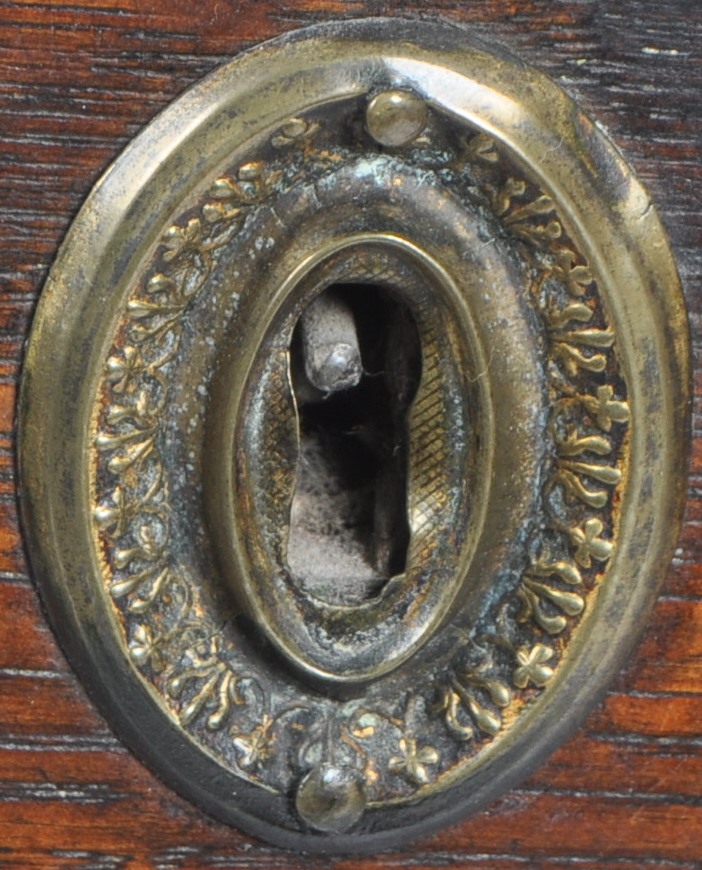 17TH CENTURY OAK & ELM COMMONWEALTH CHEST OF DRAWERS - Image 5 of 9