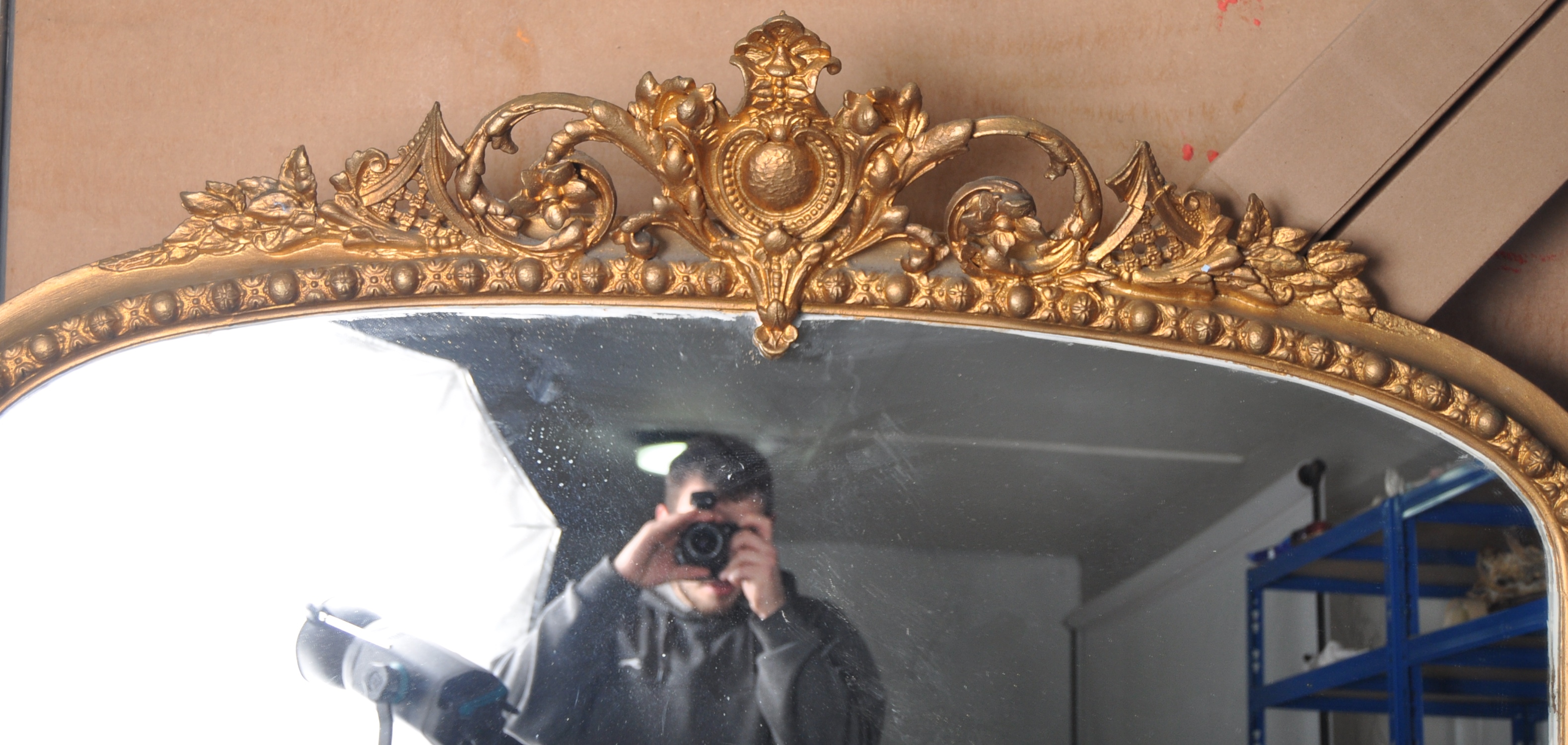 LARGE 19TH CENTURY VICTORIAN GILT WALL MIRROR - Image 3 of 8