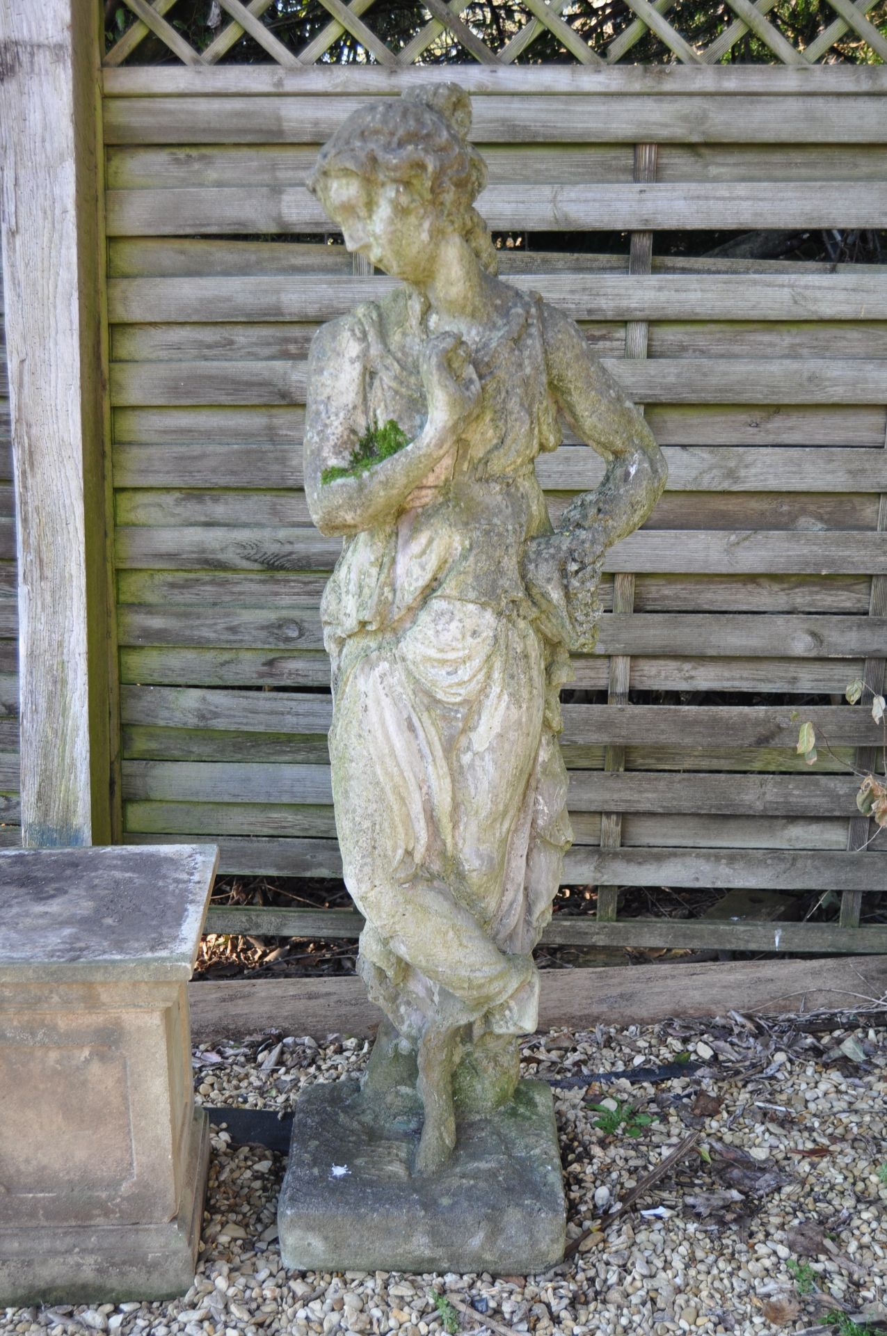 LARGE 19TH CENTURY CLASSICAL MAIDEN GARDEN STATUE - Image 2 of 8