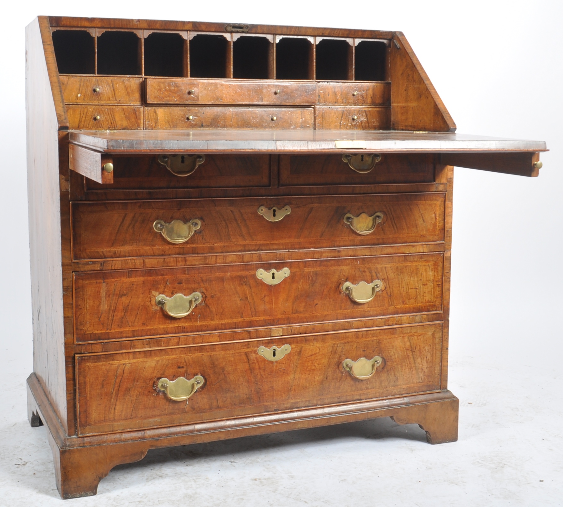 18TH CENTURY GEORGE III WALNUT BUREAU - Image 3 of 13