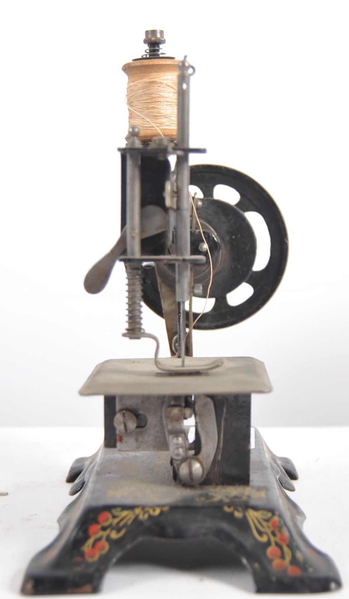 19TH CENTURY MINIATURE TIN SEWING MACHINE - Image 4 of 8