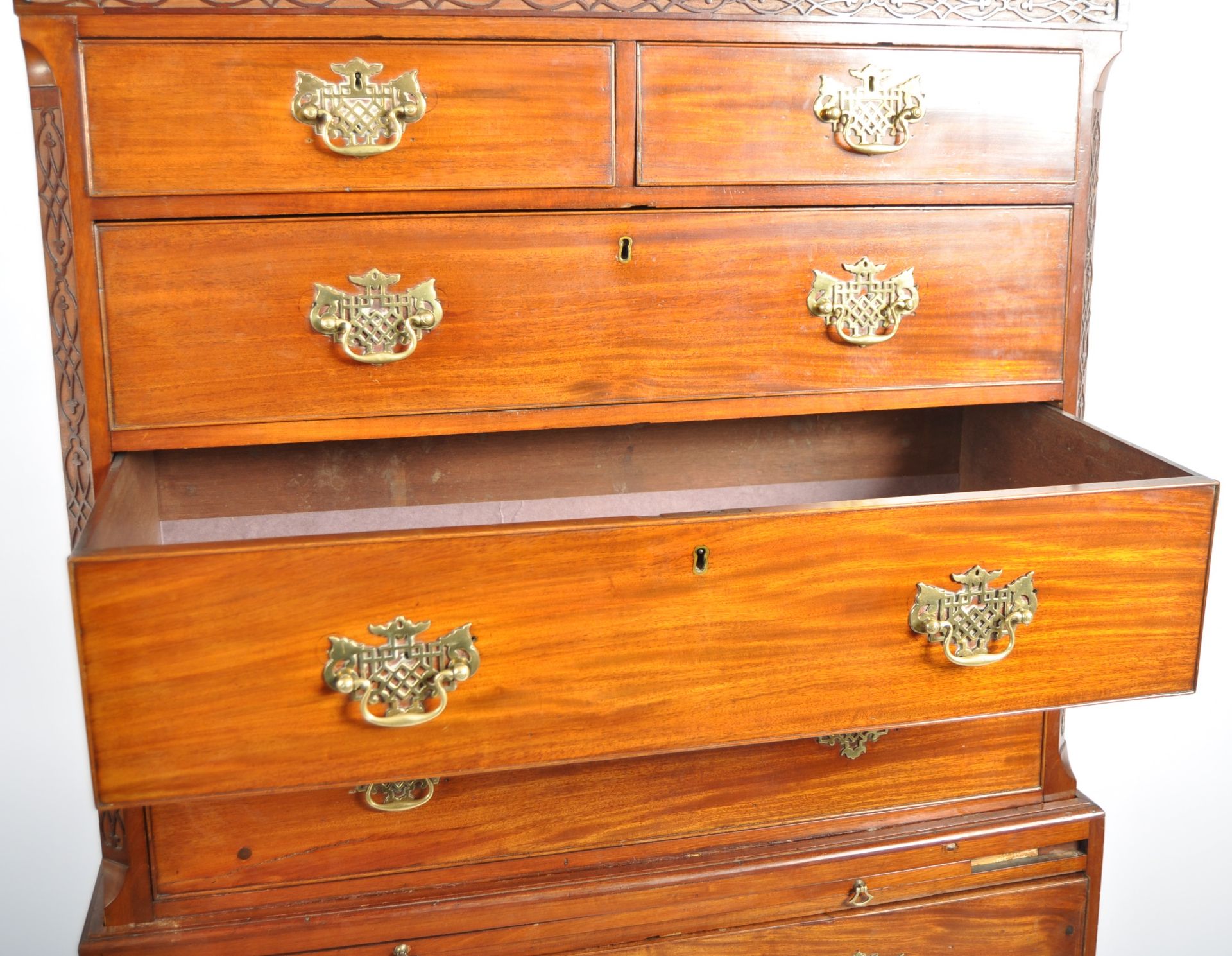 18TH CENTURY GEORGE III CHEST ON CHEST - Image 7 of 11