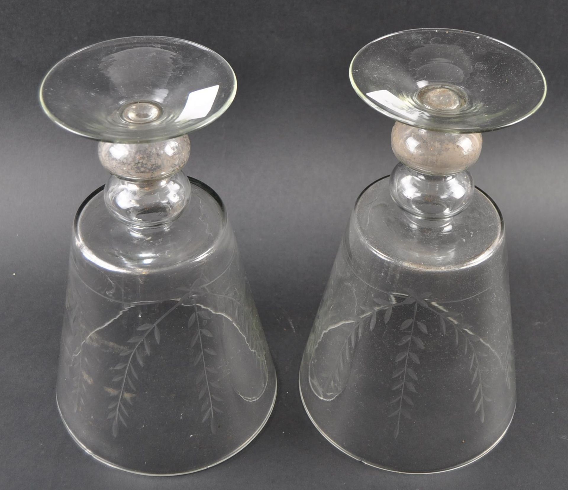 VERY LARGE 19TH CENTURY ETCHED GLASS VASES - Image 4 of 5