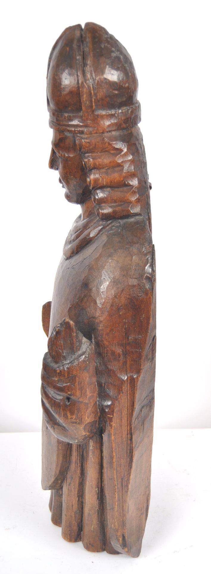 19TH CENTURY OAK CARVED RELGIOUS FIGURE - Image 5 of 5