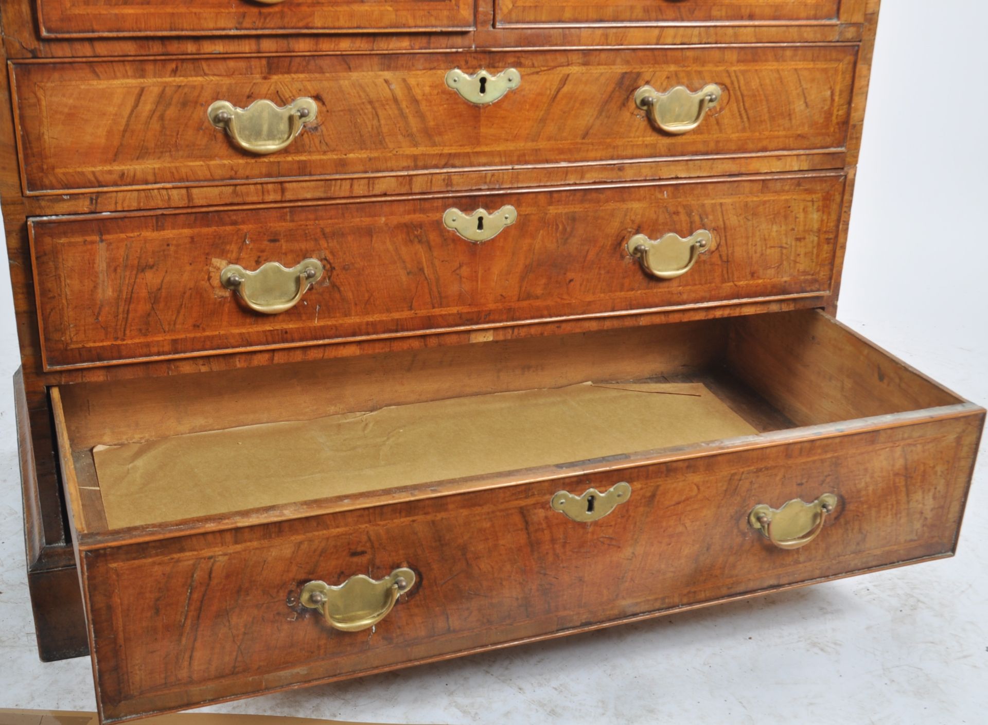 18TH CENTURY GEORGE III WALNUT BUREAU - Image 9 of 13