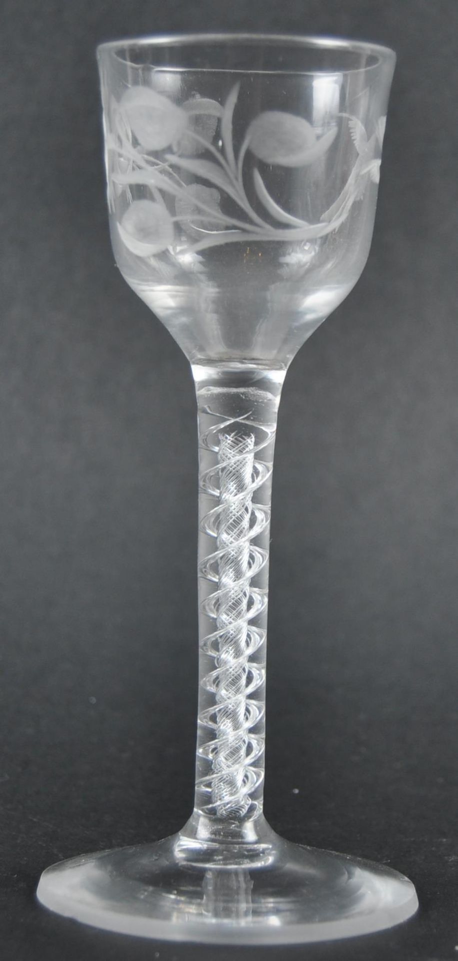 18TH CENTURY ENGRAVED DOUBLE SERIES JACOBITE WINE GLASS - Image 2 of 6