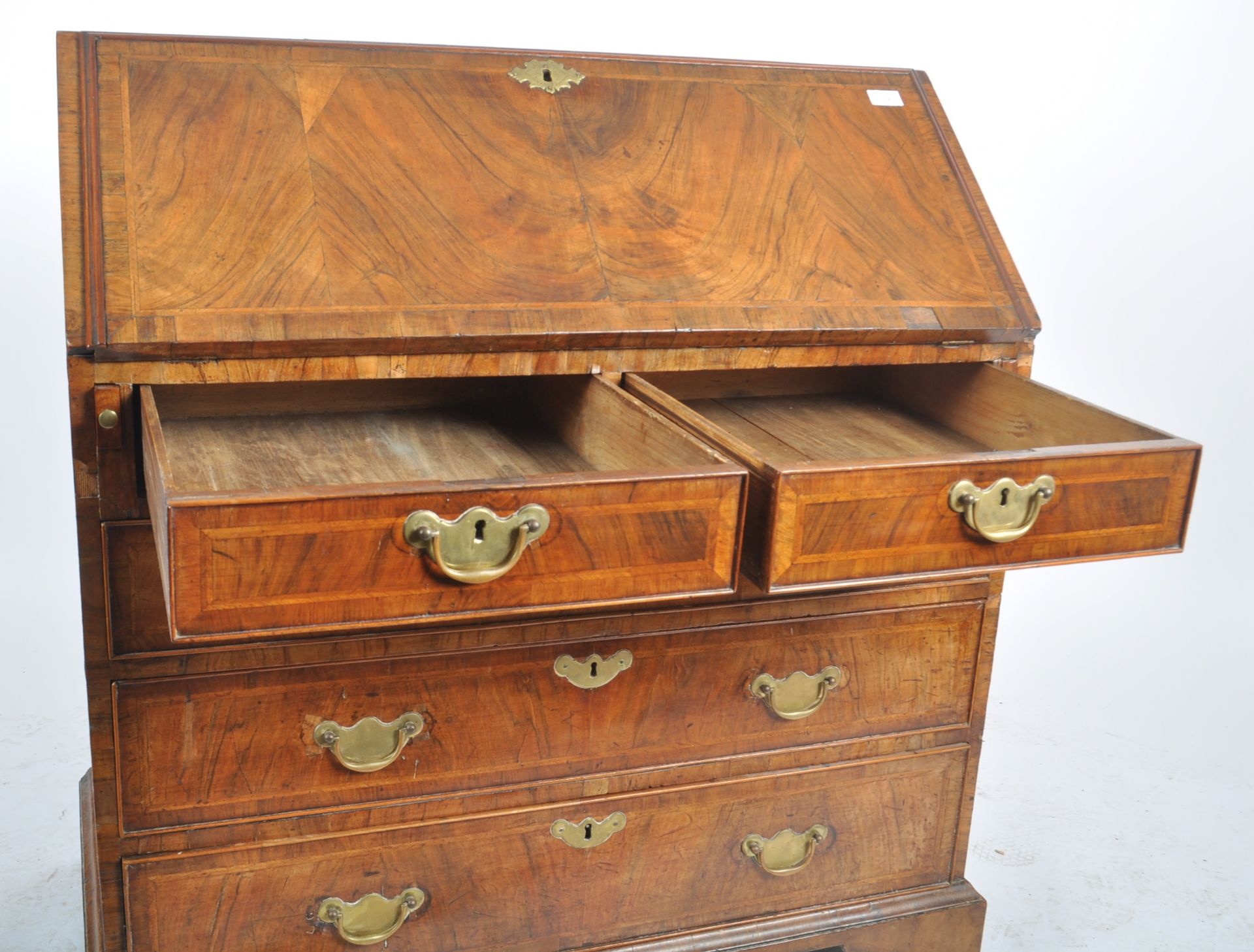 18TH CENTURY GEORGE III WALNUT BUREAU - Image 7 of 13