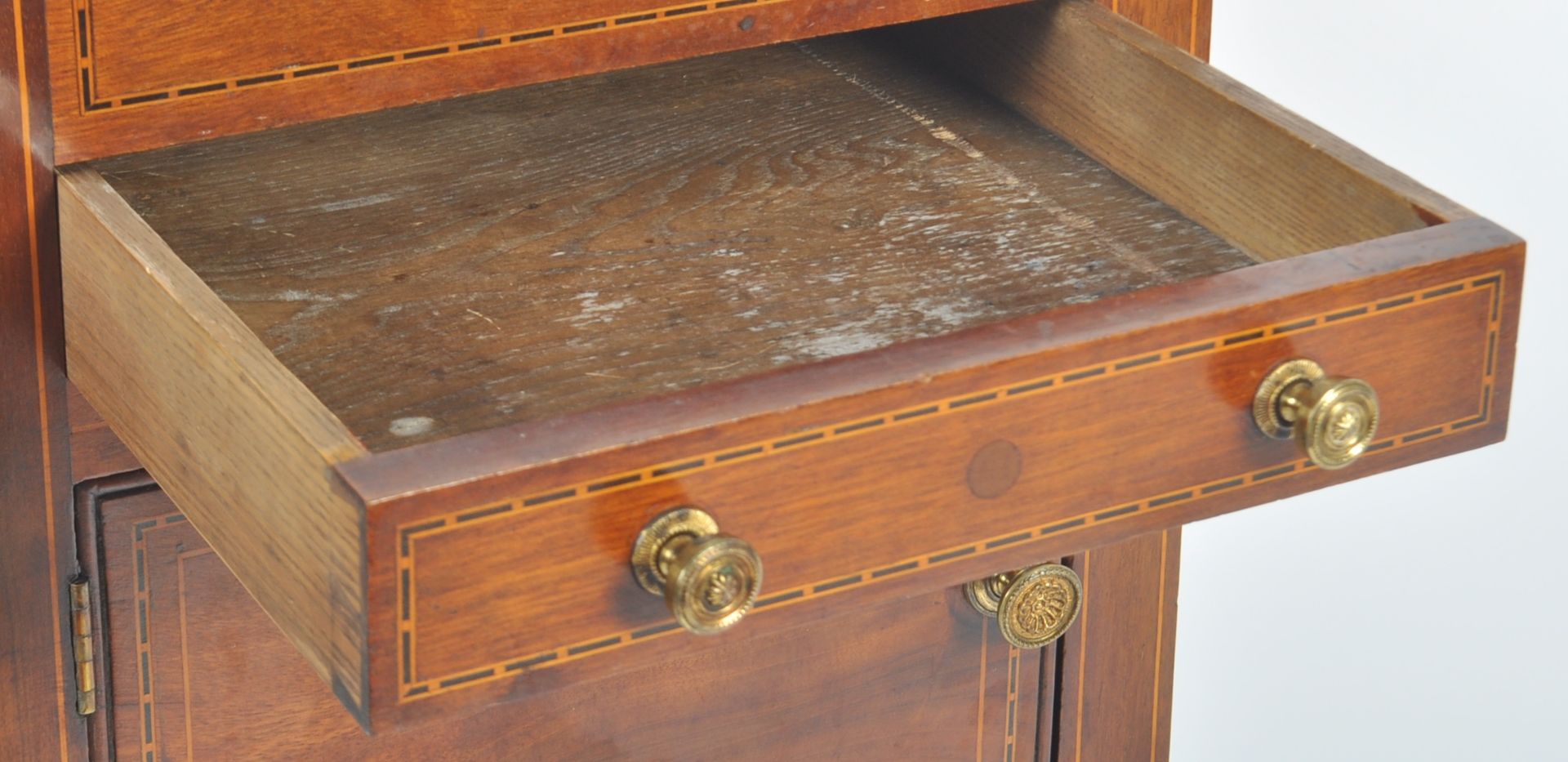LATE 19TH CENTURY VICTORIAN POT CUPBOARD - Image 4 of 6