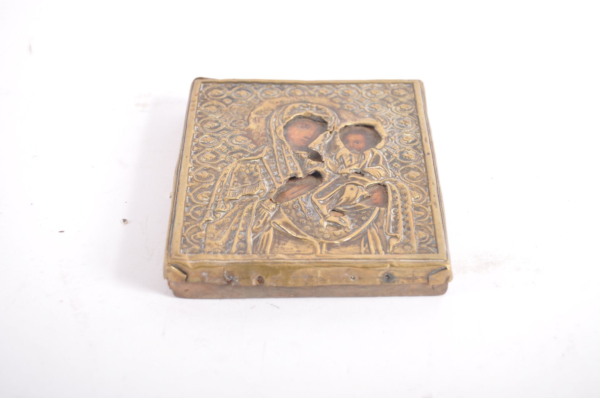 19TH CENTURY RUSSIAN RELIGIOUS ICON - Image 3 of 3