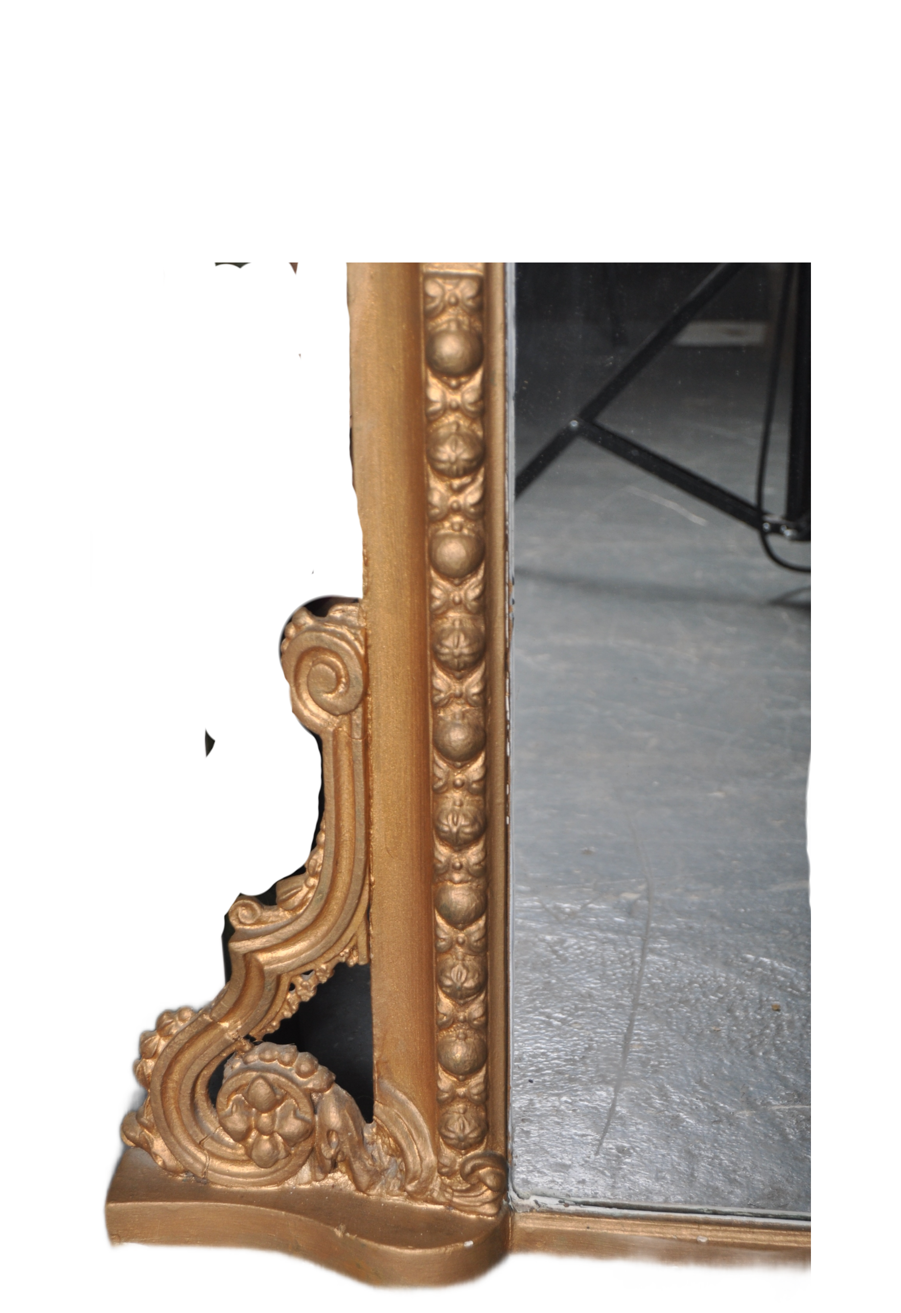 LARGE 19TH CENTURY VICTORIAN GILT WALL MIRROR - Image 6 of 8