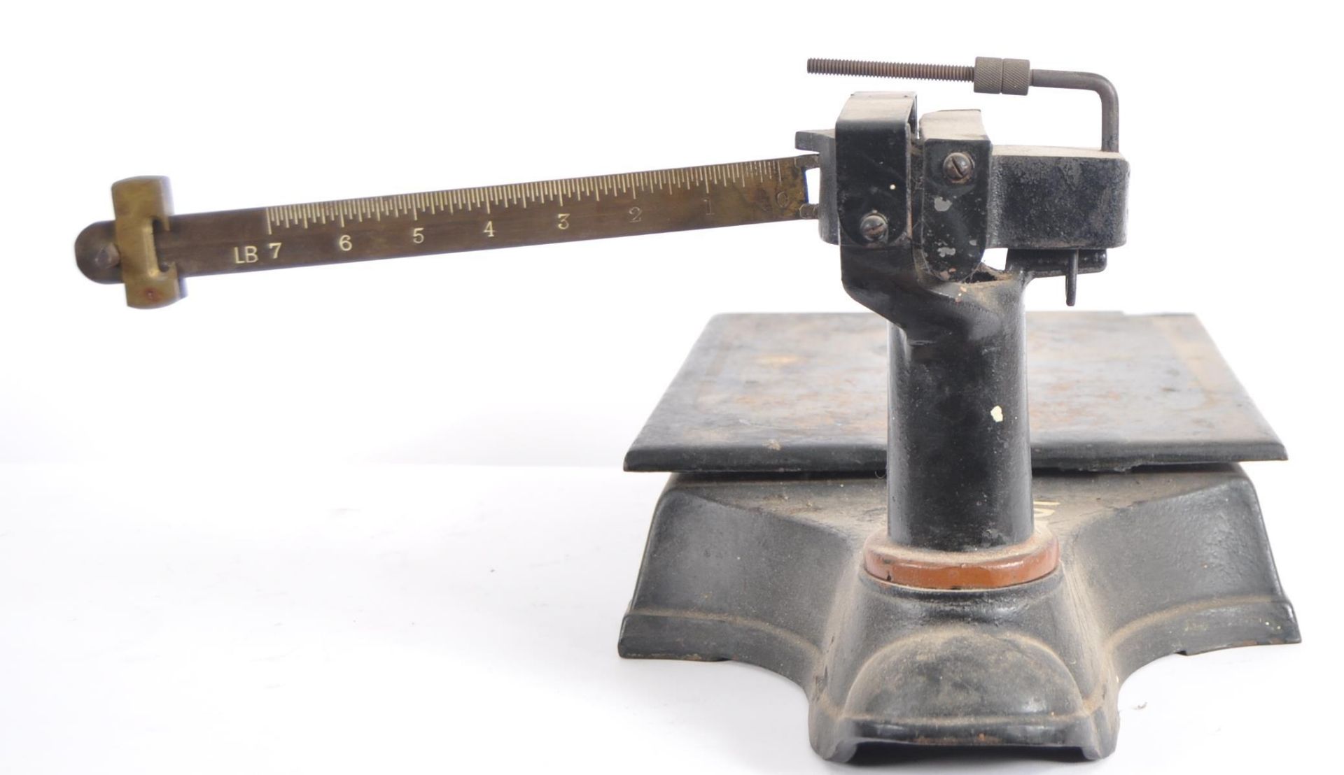 19TH CENTURY VICTORIAN SET OF CAST IRON STANDARD SCALES - Image 5 of 6