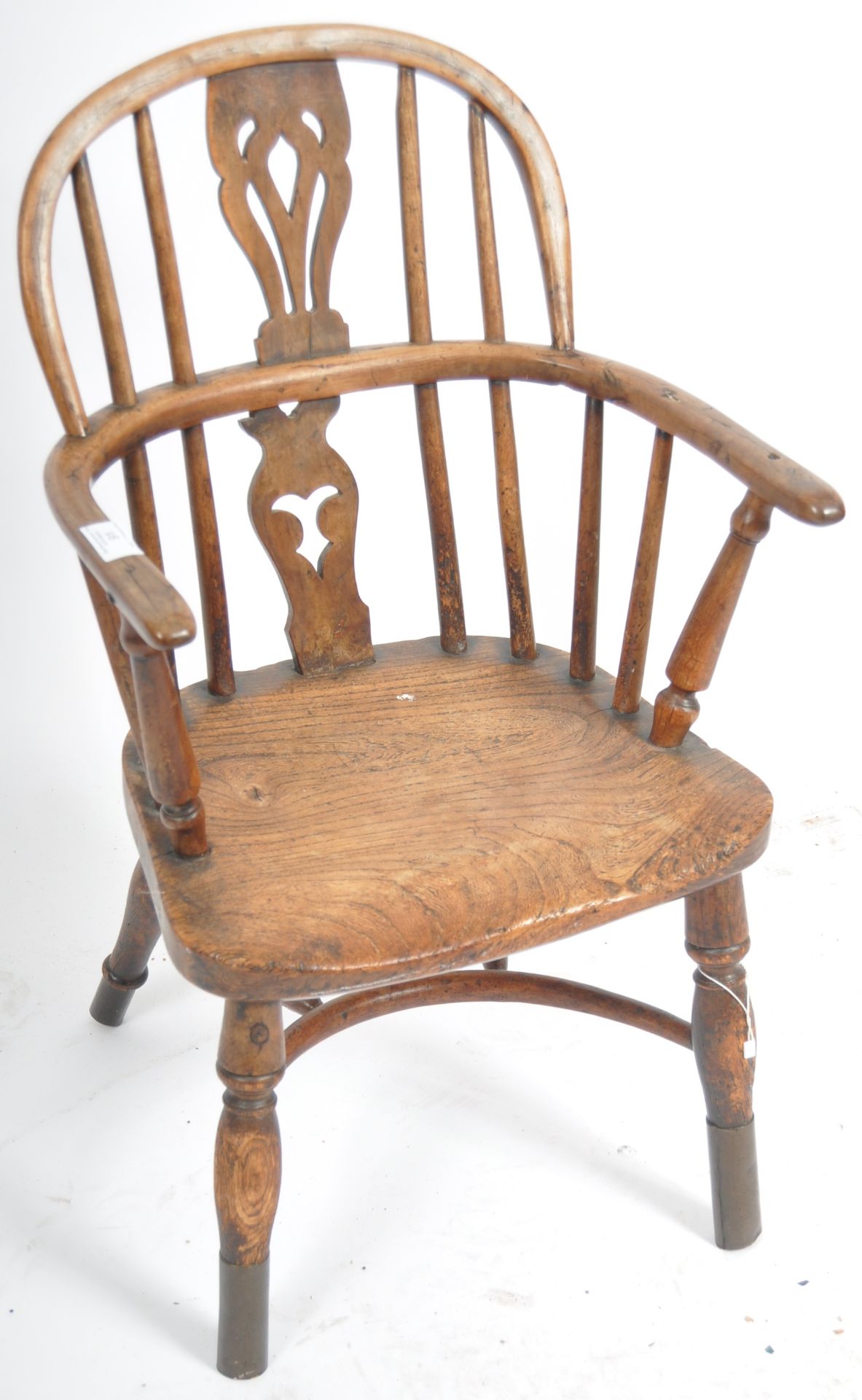 19TH CENTURY ELM WINDSOR CHILDS CHAIR - Image 2 of 7
