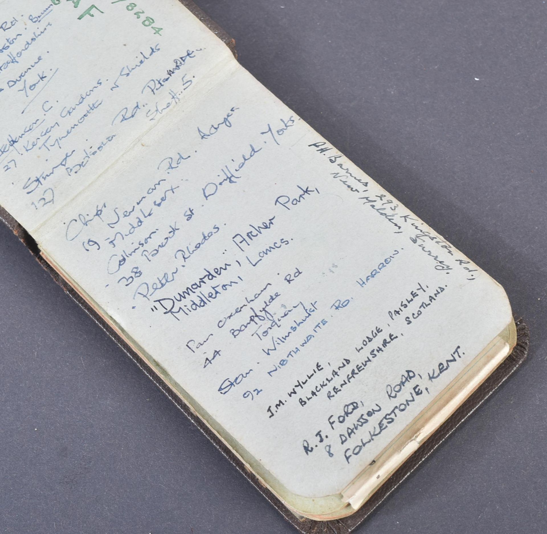 WWII SECOND WORLD WAR RAF AIRMAN'S AUTOGRAPH BOOK