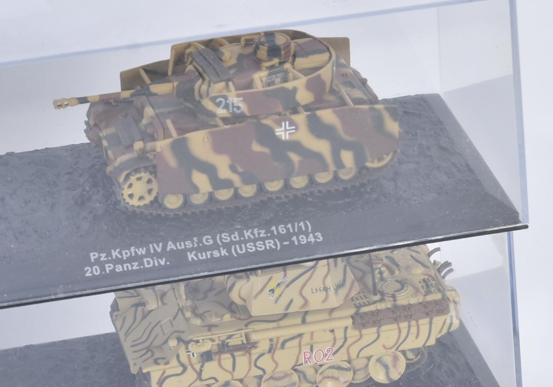 COLLECTION OF ASSORTED MILITARY TANK MODELS - Image 10 of 10