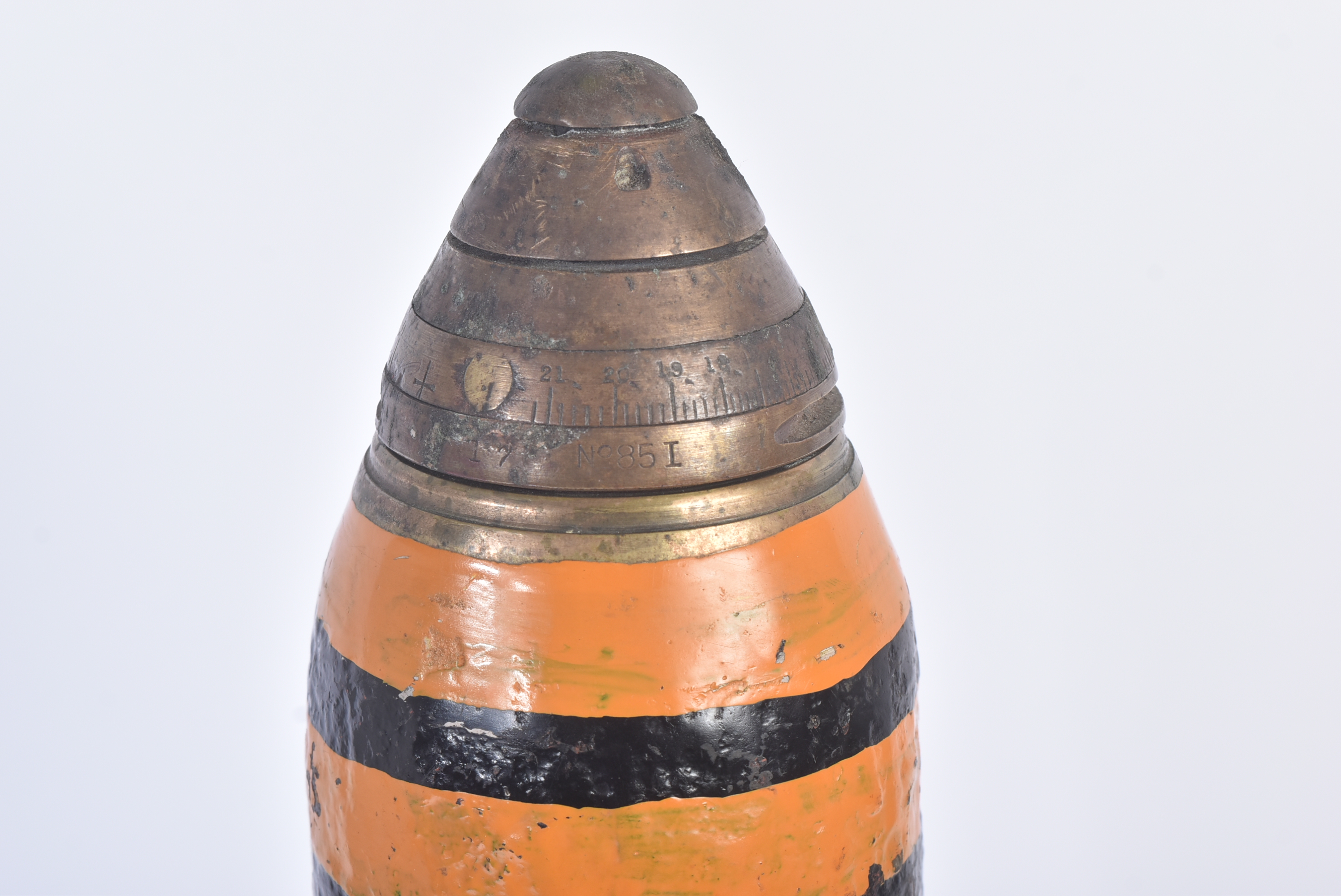 FIRST WORLD WAR BRITISH 18 POUNDER SHRAPNEL SHELL & CARTRIDGE - Image 3 of 8