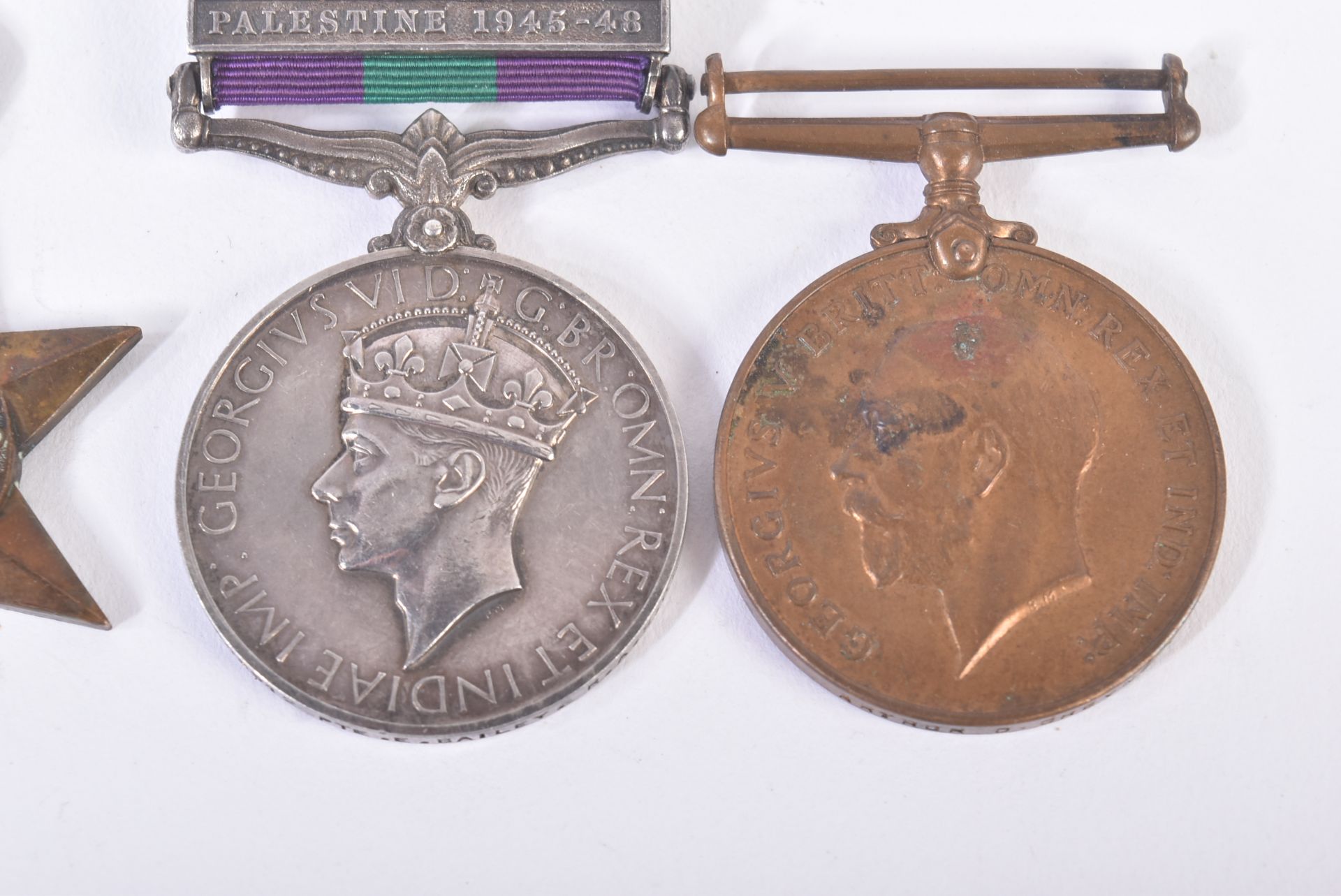 COLLECTION OF FIRST & SECOND WORLD WAR MEDALS - Bild 4 aus 8