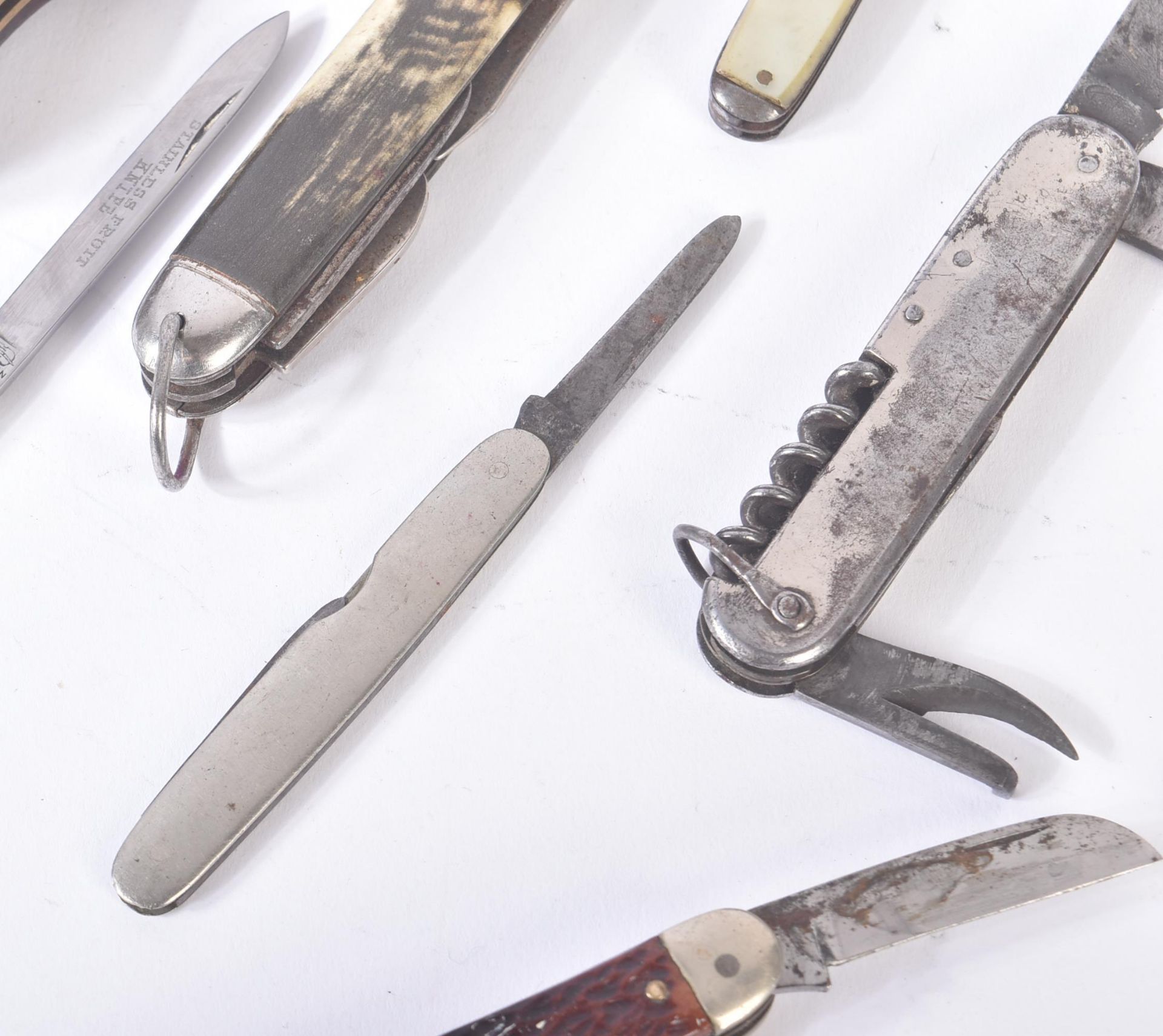 KNIVES - COLLECTION OF ASSORTED VINTAGE POCKET KNIVES - Bild 7 aus 10