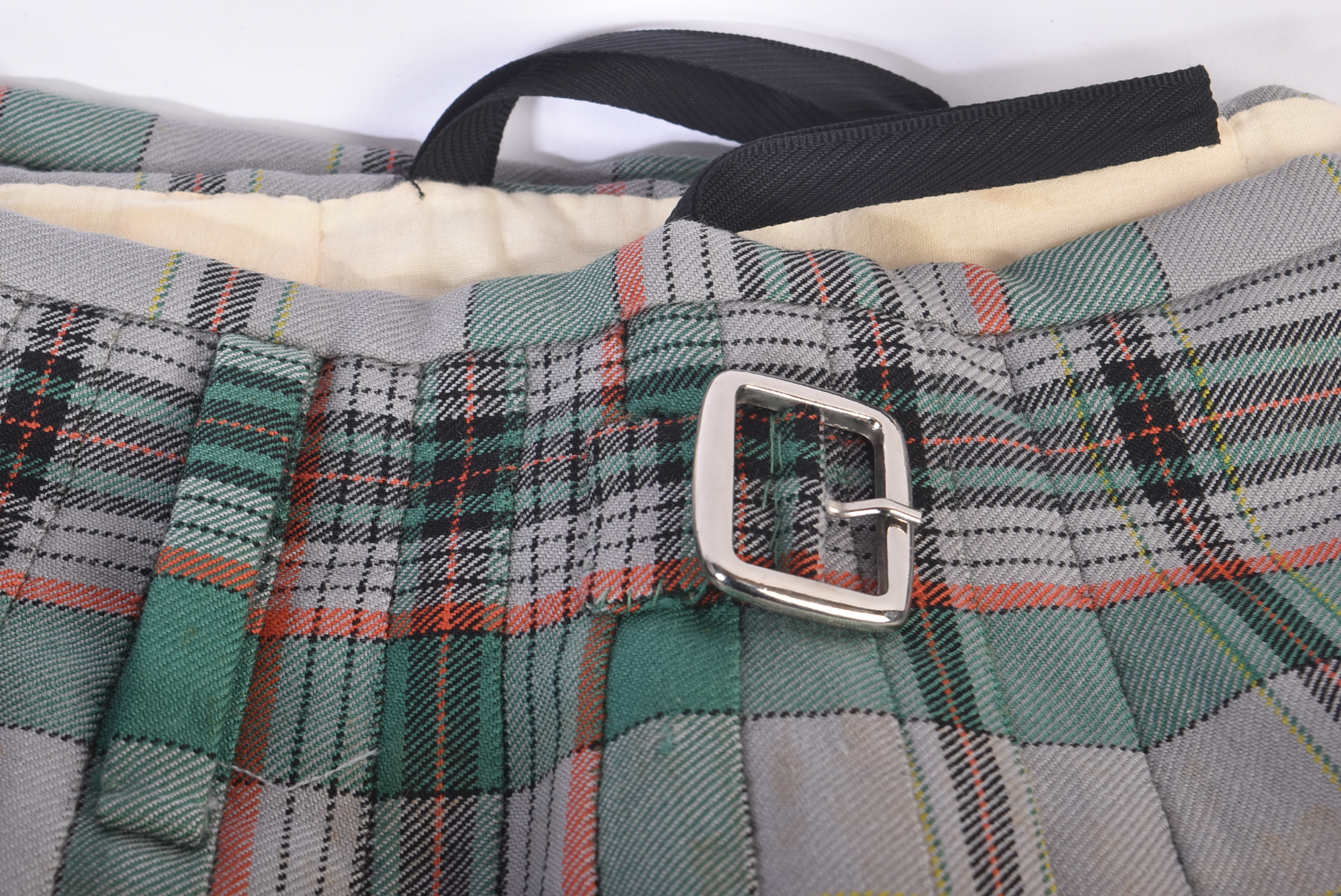 VINTAGE SCOTTISH HIGHLAND KILTS WITH SPORRAN & BELT - Image 5 of 5