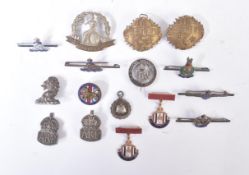 COLLECTION OF ASSORTED BRITISH MILITARY PIN BADGES
