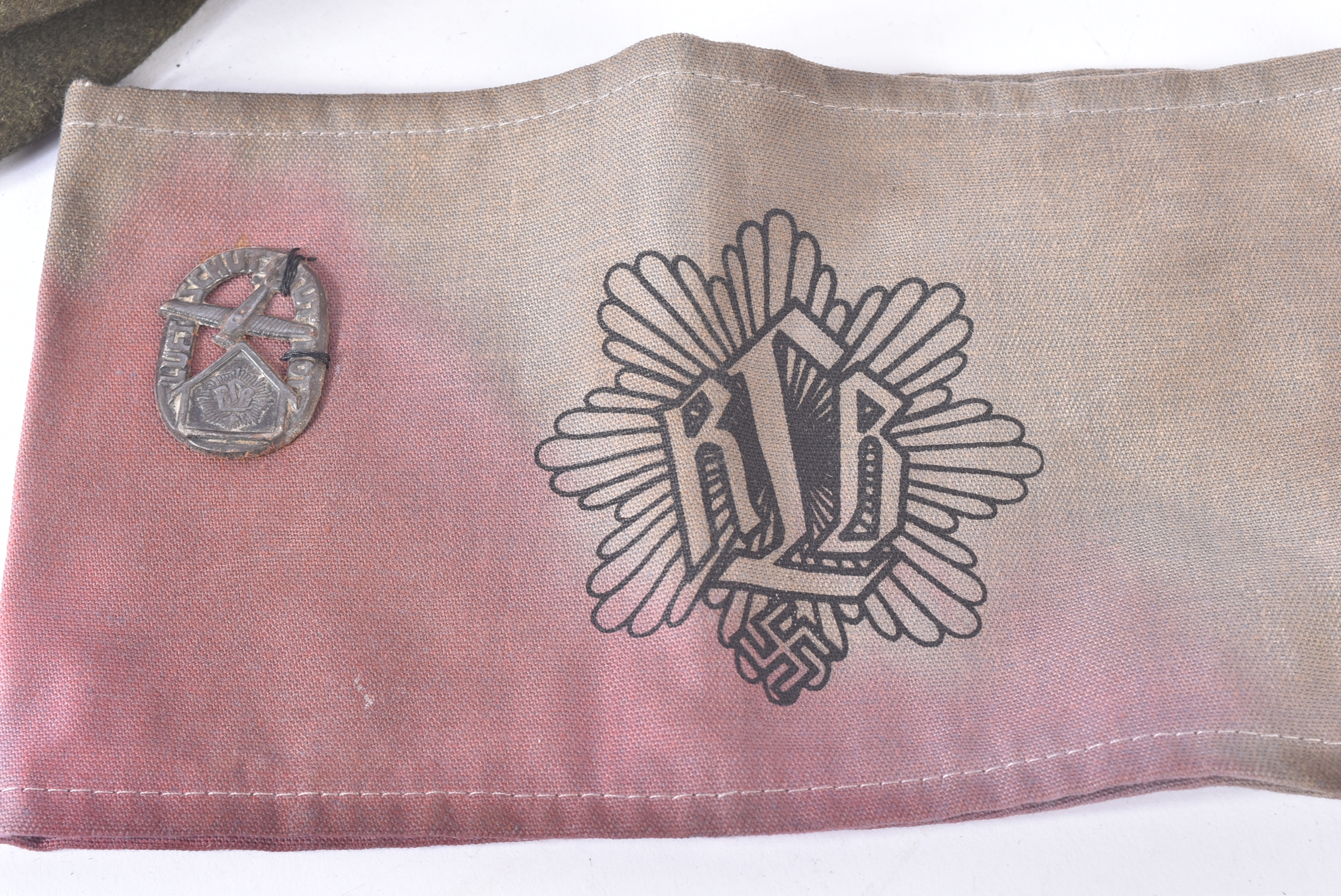 SECOND WORLD WAR HITLER YOUTH CAP & REICH PROTECTION LEAGUE ARMBAND - Image 2 of 5