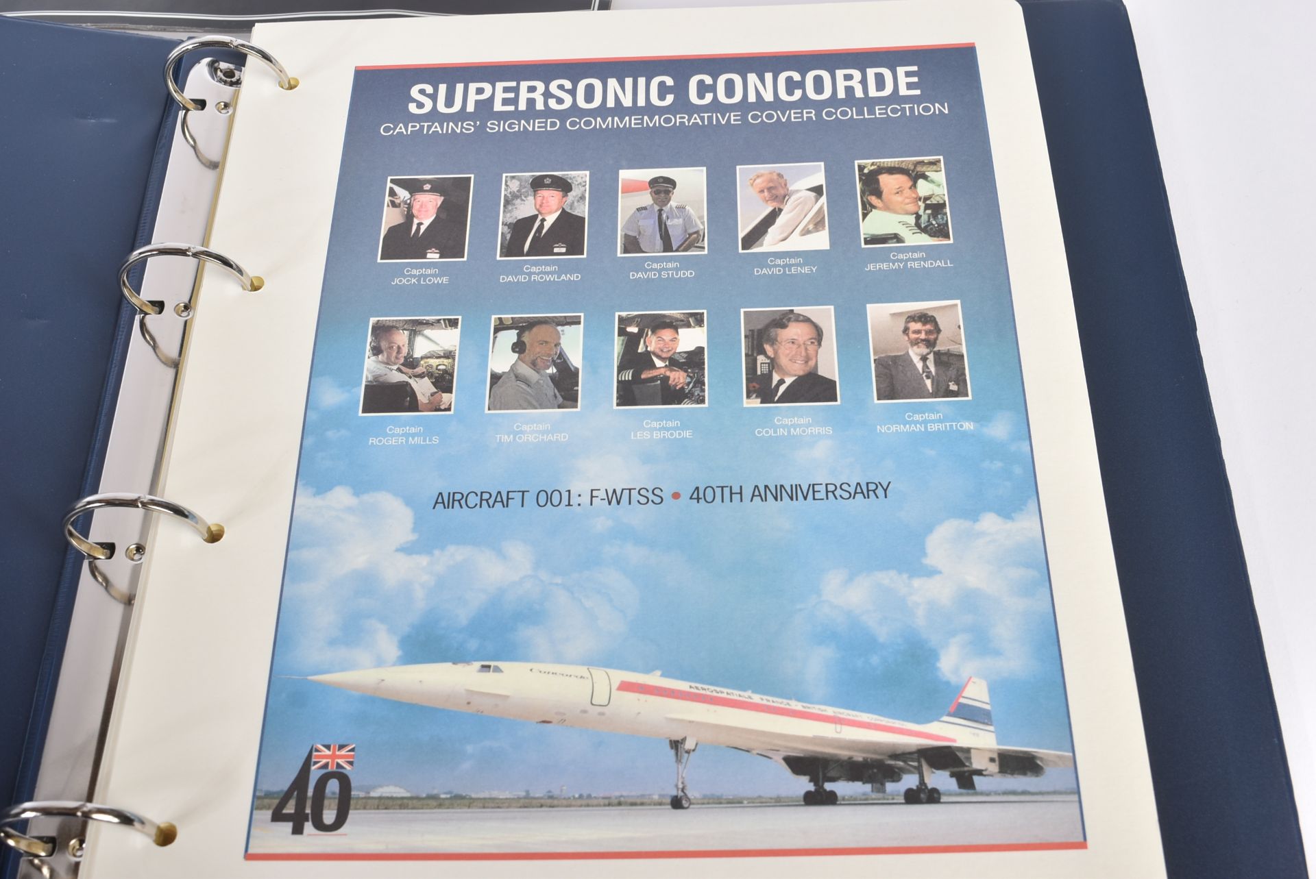 COLLECTION OF ASSORTED CONCORDE BOOKS & MEMORABILIA - Image 5 of 10