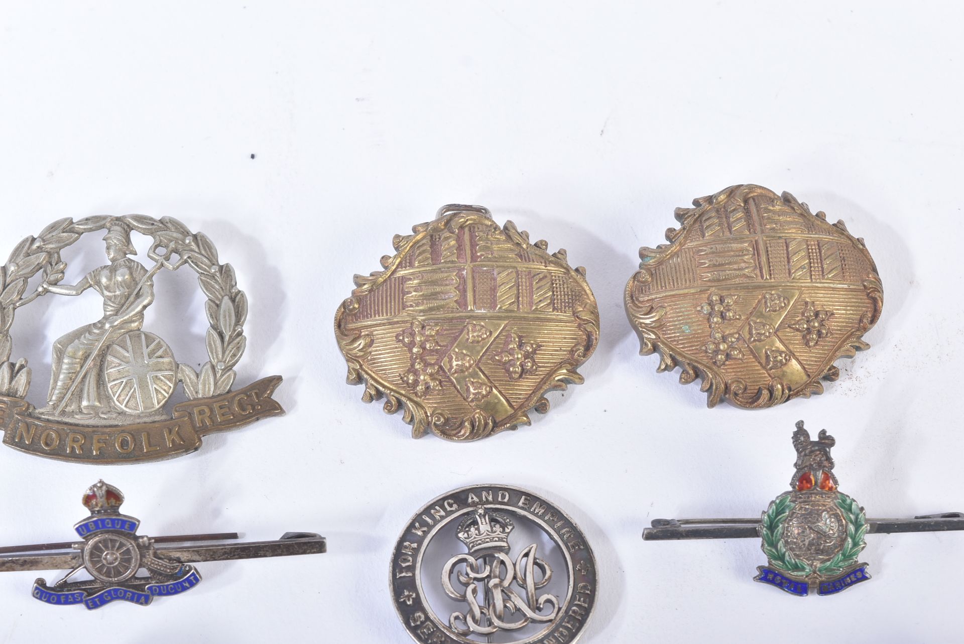 COLLECTION OF ASSORTED BRITISH MILITARY PIN BADGES - Bild 3 aus 8