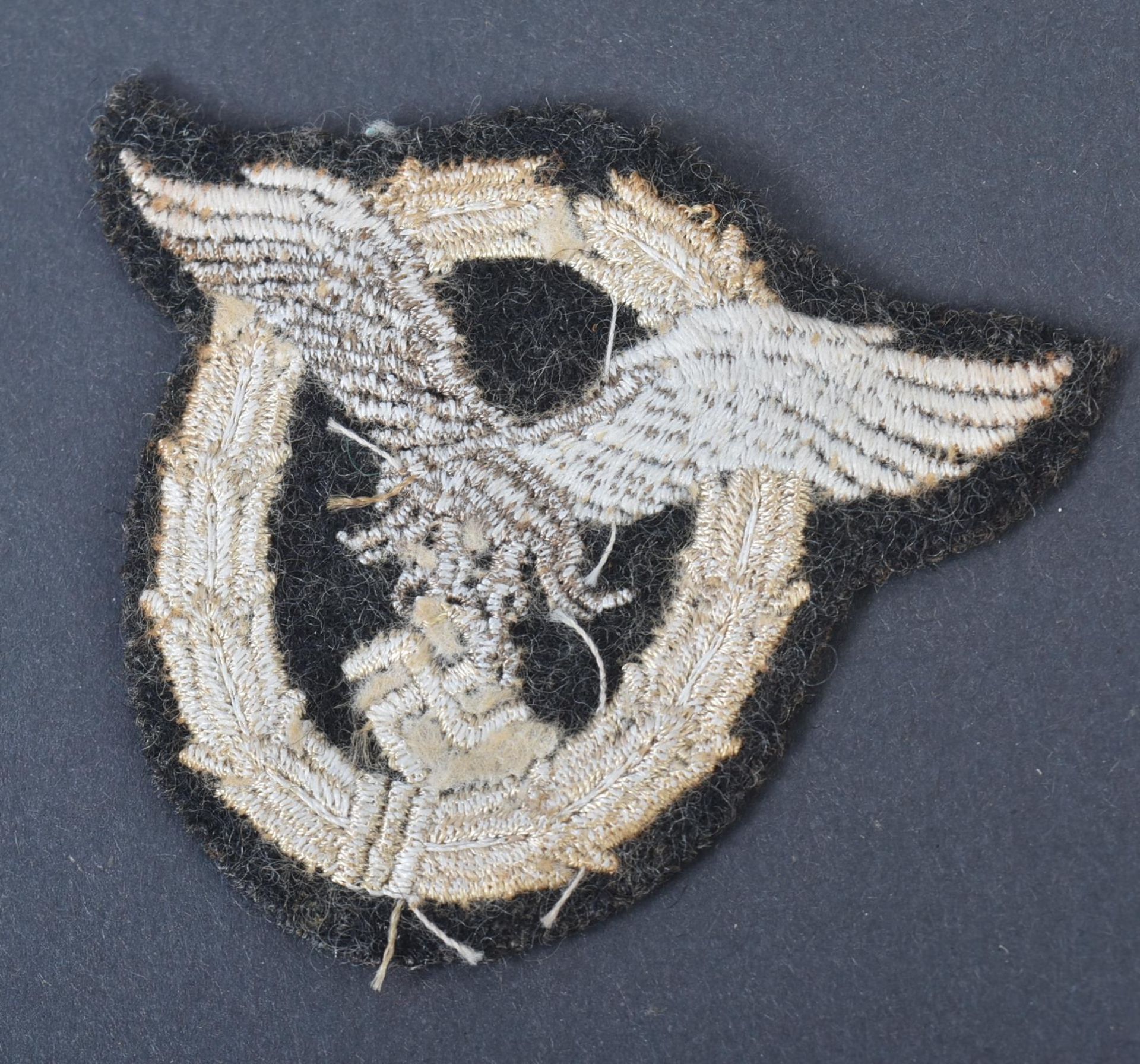 WWII SECOND WORLD WAR GERMAN LUFTWAFFE CLOTH PATCH & COMBAT CLASP - Image 4 of 4