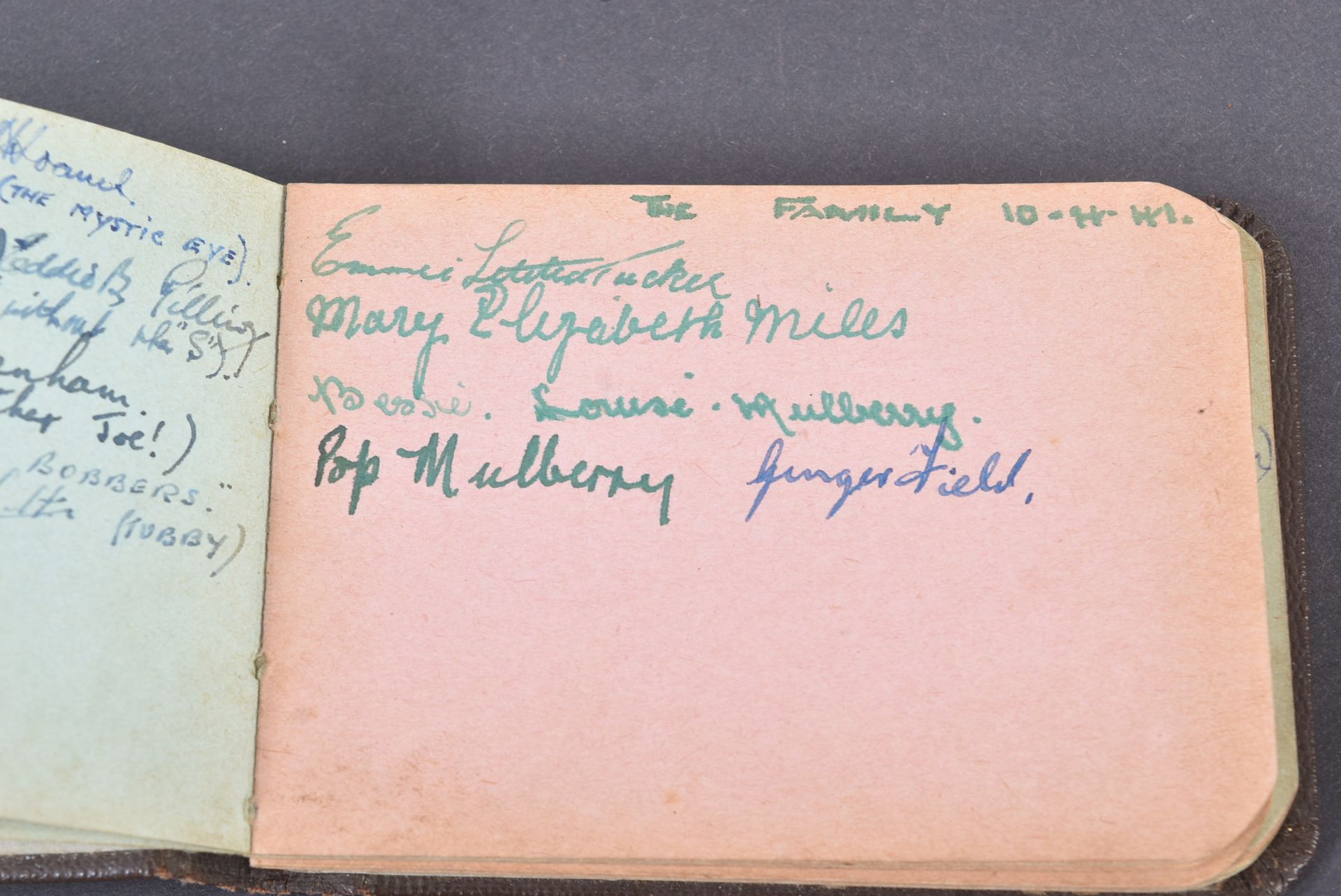 WWII SECOND WORLD WAR RAF AIRMAN'S AUTOGRAPH BOOK - Image 5 of 6